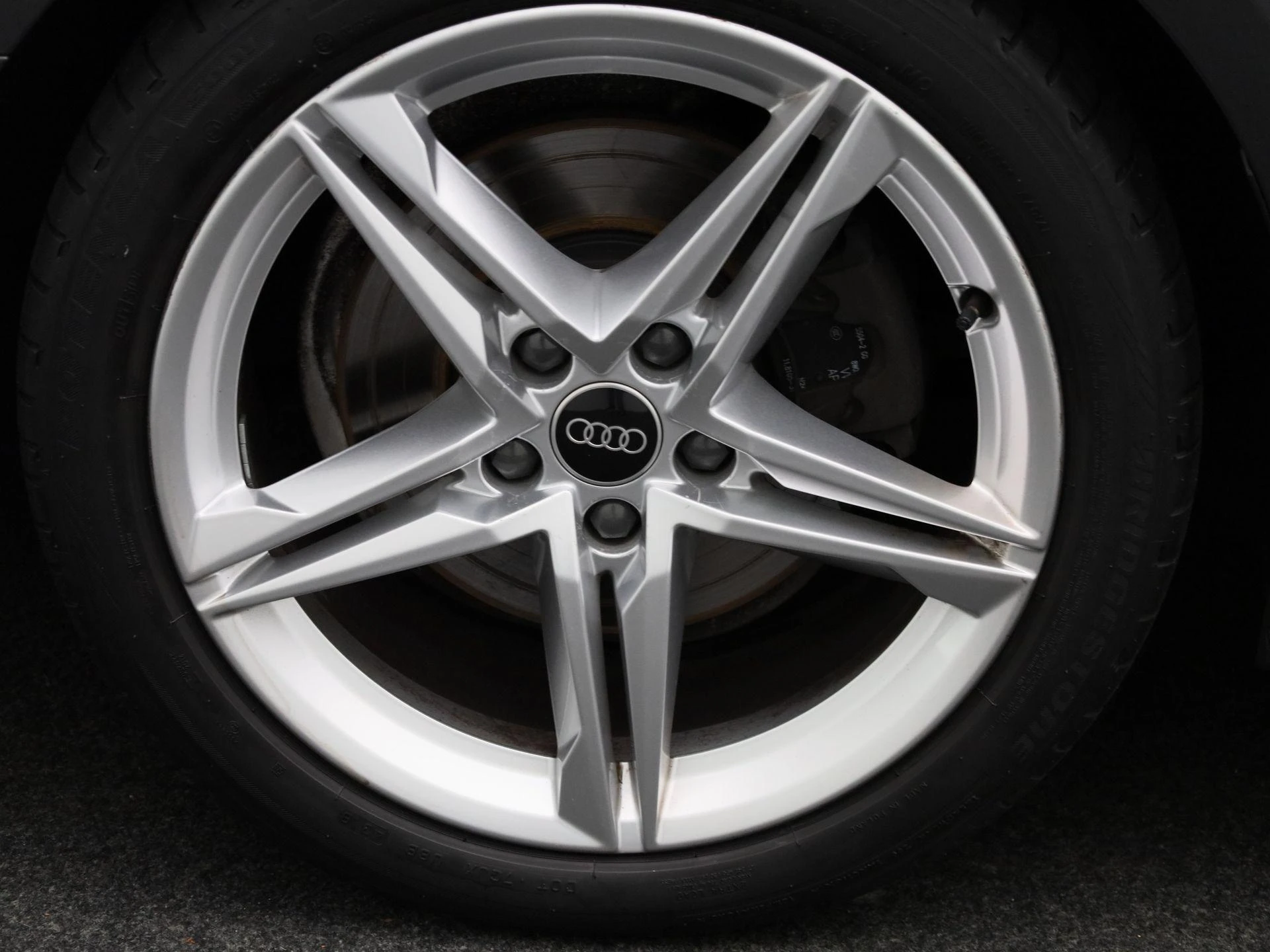 Audi-A4-image-12