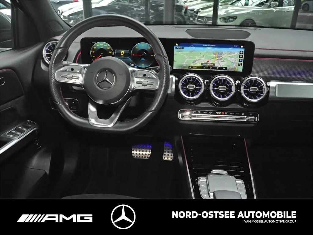 Mercedes-Benz EQB 300 4M AMG PANO KAMERA LED DISTRONIC SITZHZG AMG Line
