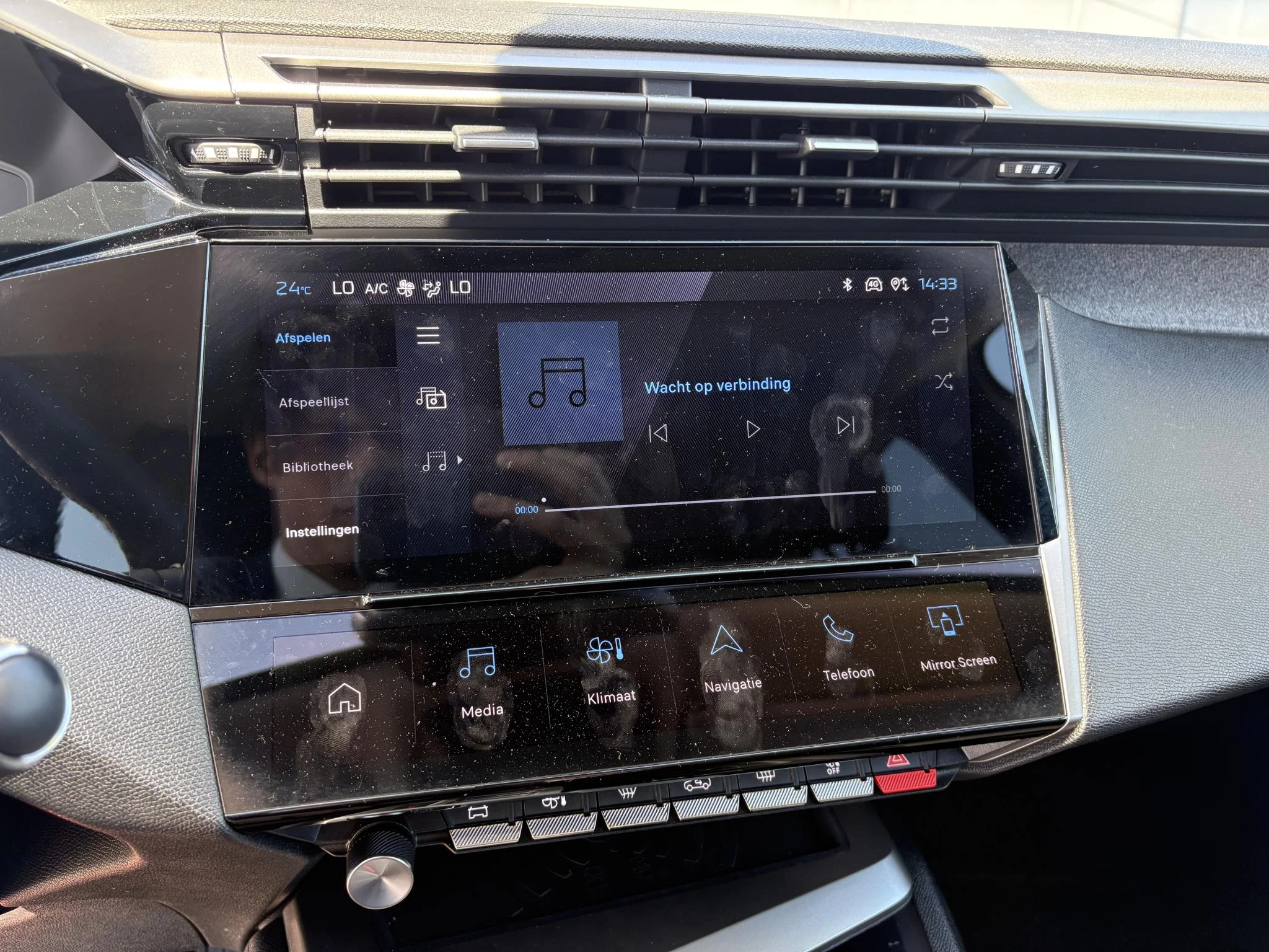 Peugeot 408 1.2 Hybrid 145 e-DCS6 Allure