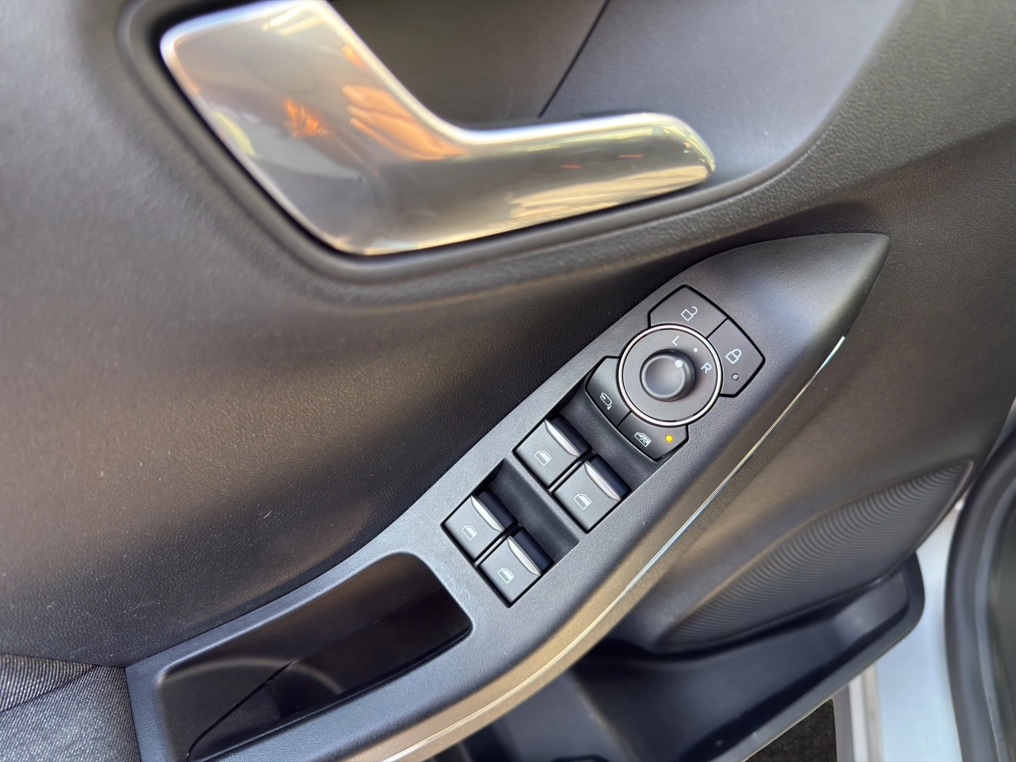 Ford Puma Titanium Design