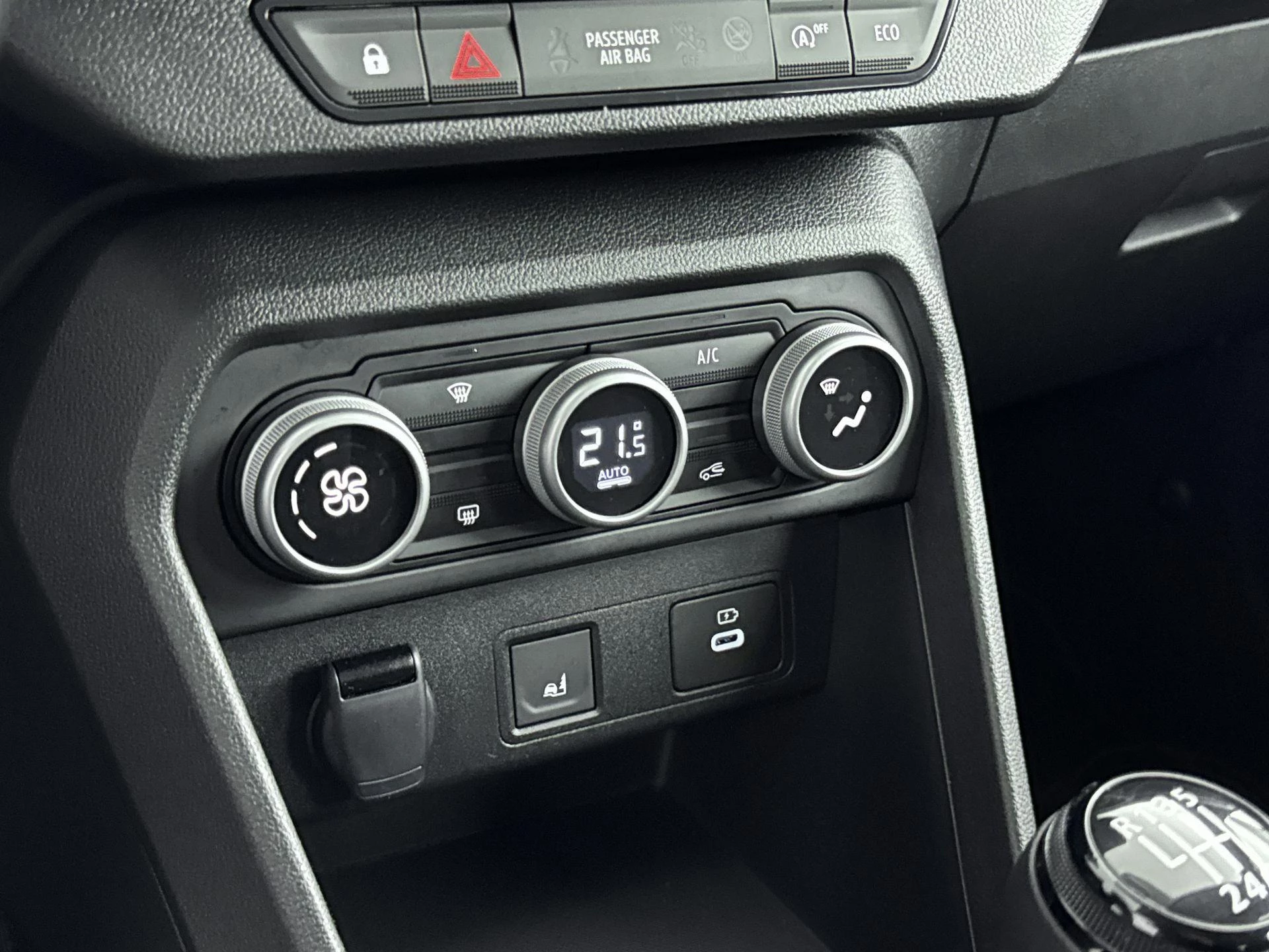 Dacia-Sandero Stepway-image-14