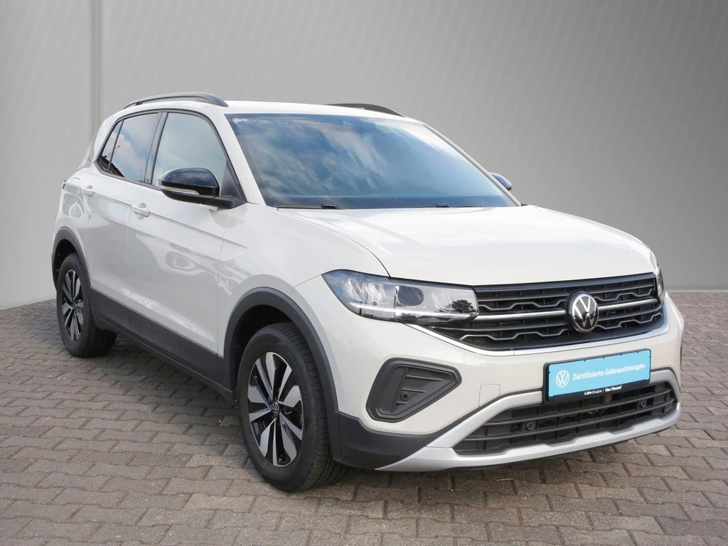 Volkswagen-T-Cross-image-2