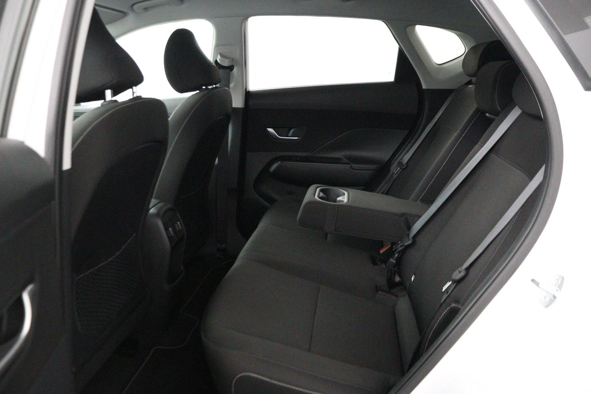 Hyundai-Kona-image-35