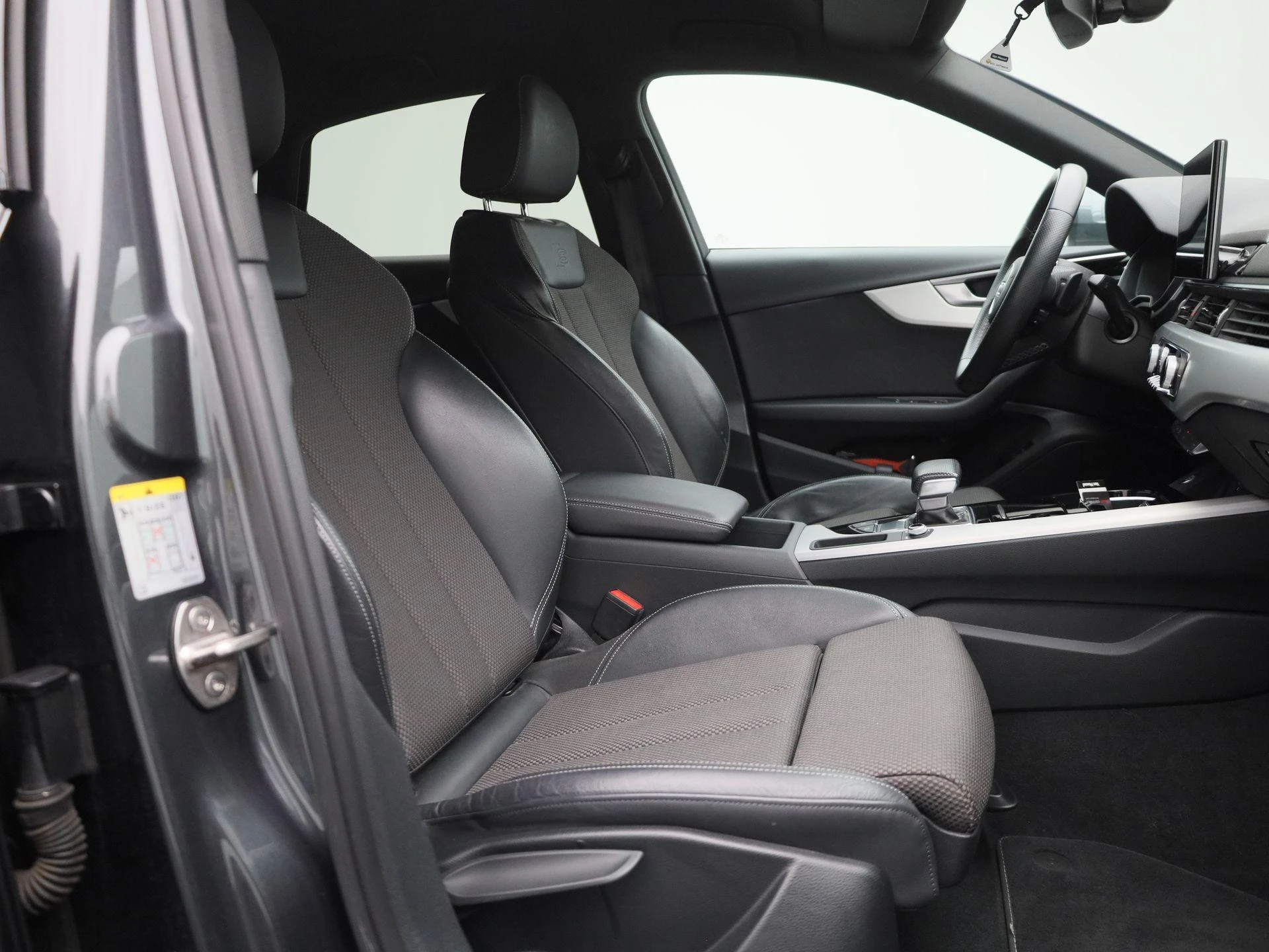 Audi-A4-image-35