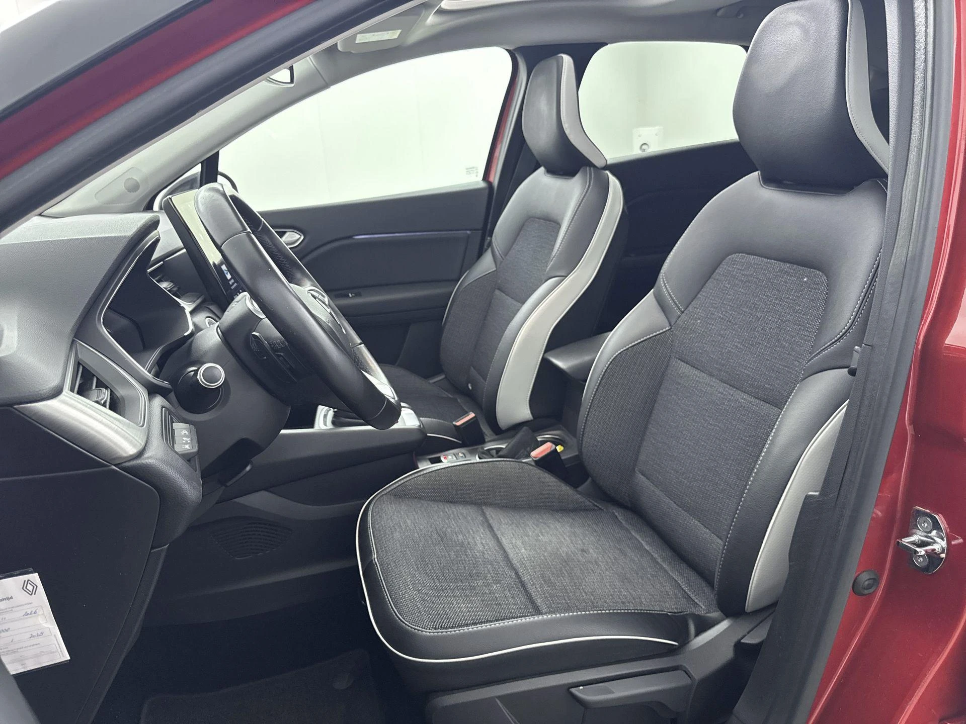 Renault-Captur-image-27
