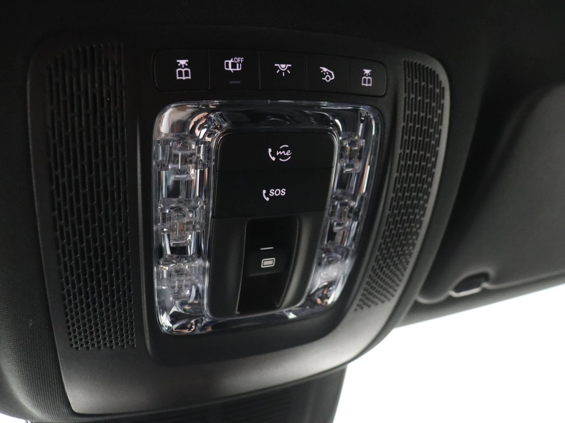 Mercedes-Benz-GLE-image-23