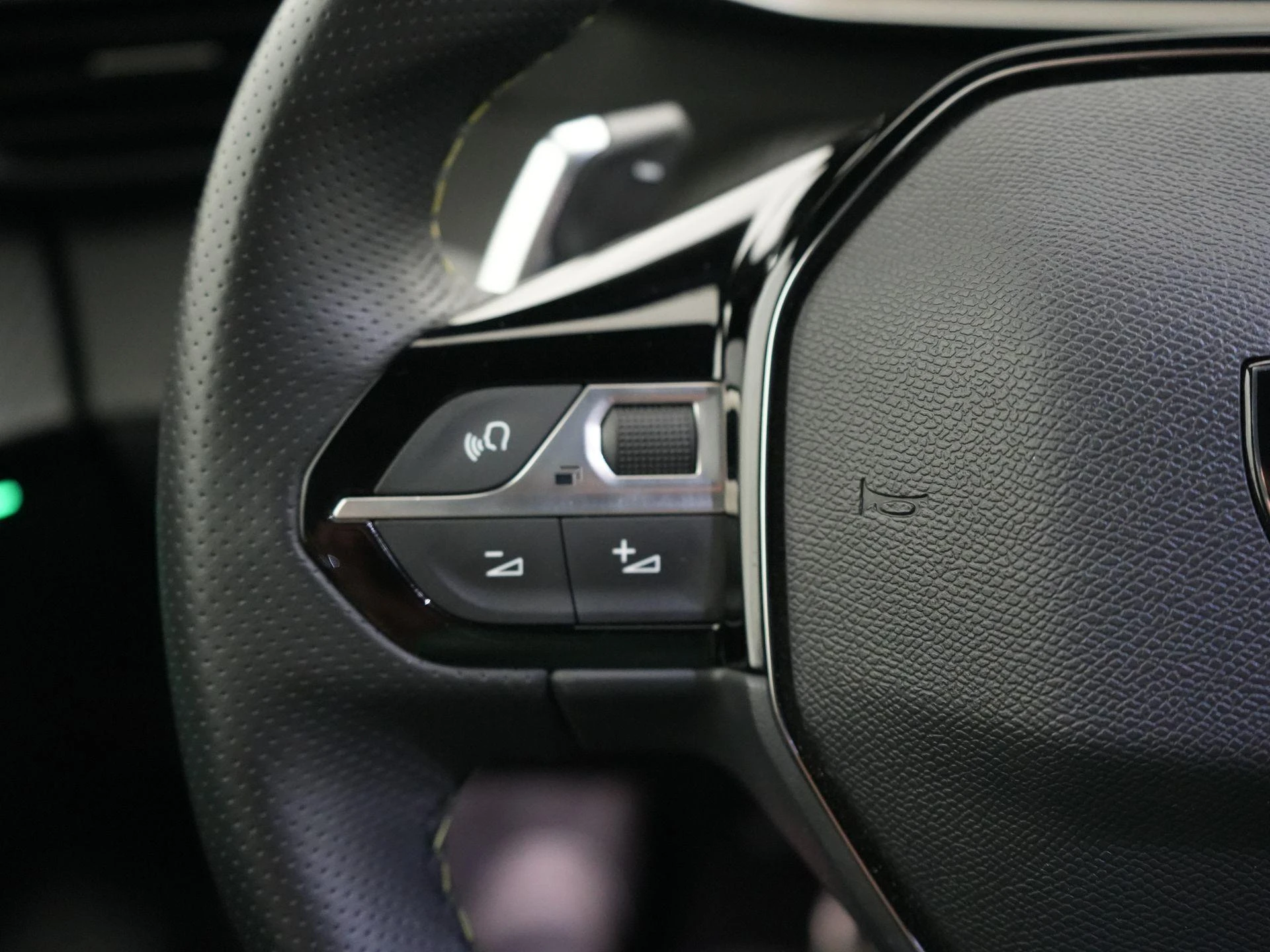 Peugeot-208-image-20