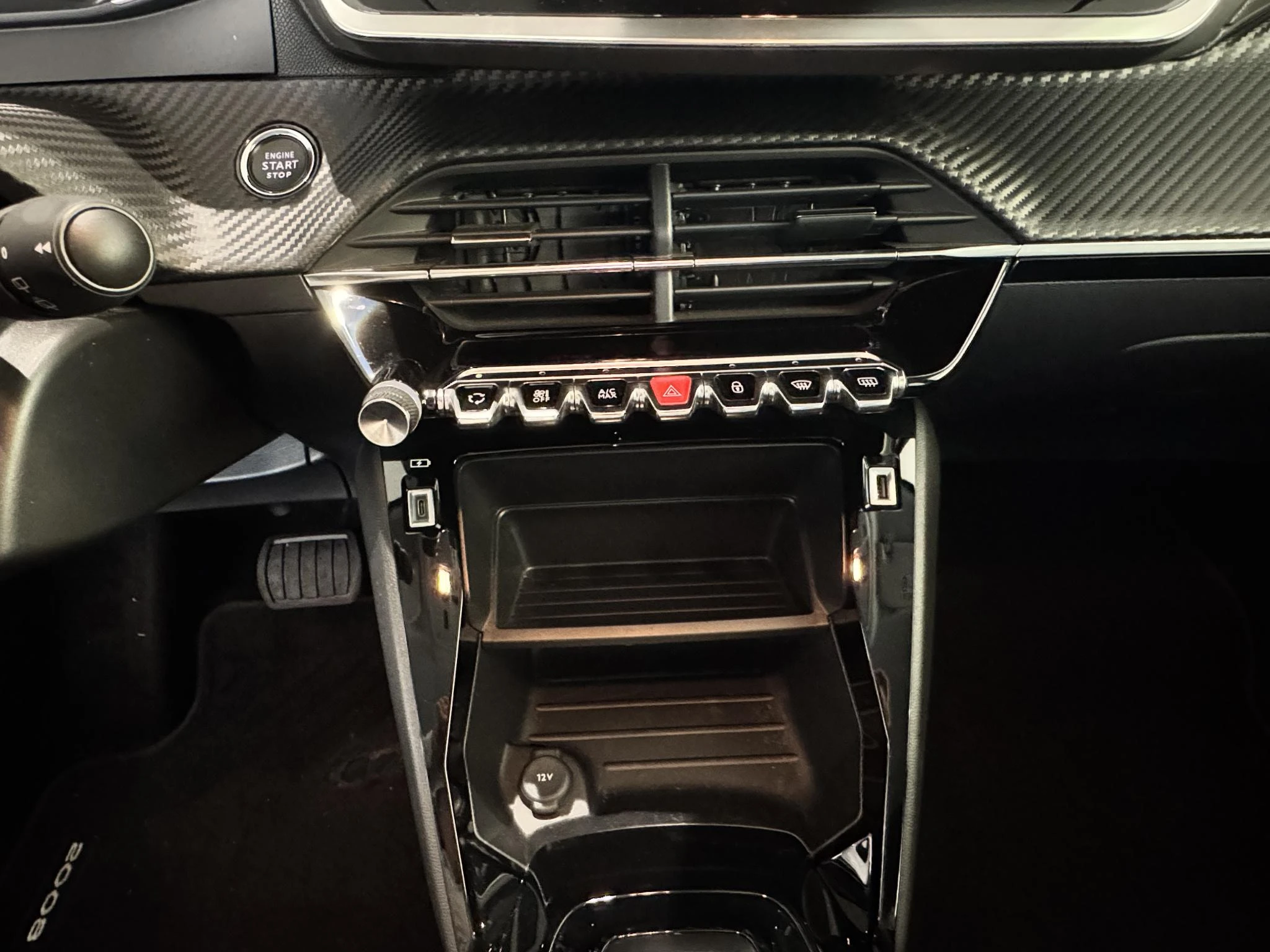 Peugeot-e-2008-image-31