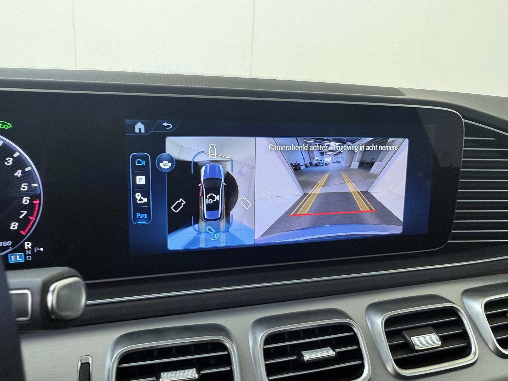 Mercedes-Benz-GLE-image-19