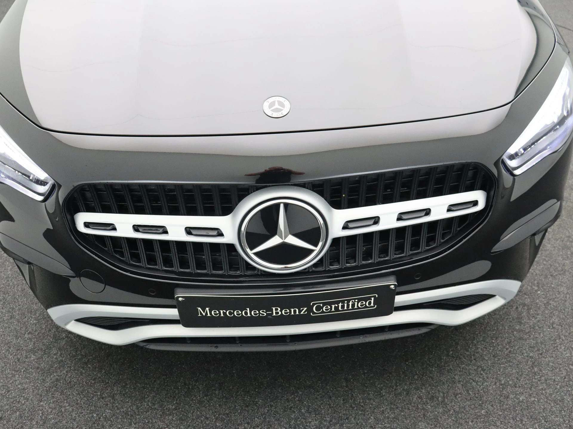 Mercedes-Benz GLA 180 Business Line + TREKHAAK + CAMERA + SENSOREN +