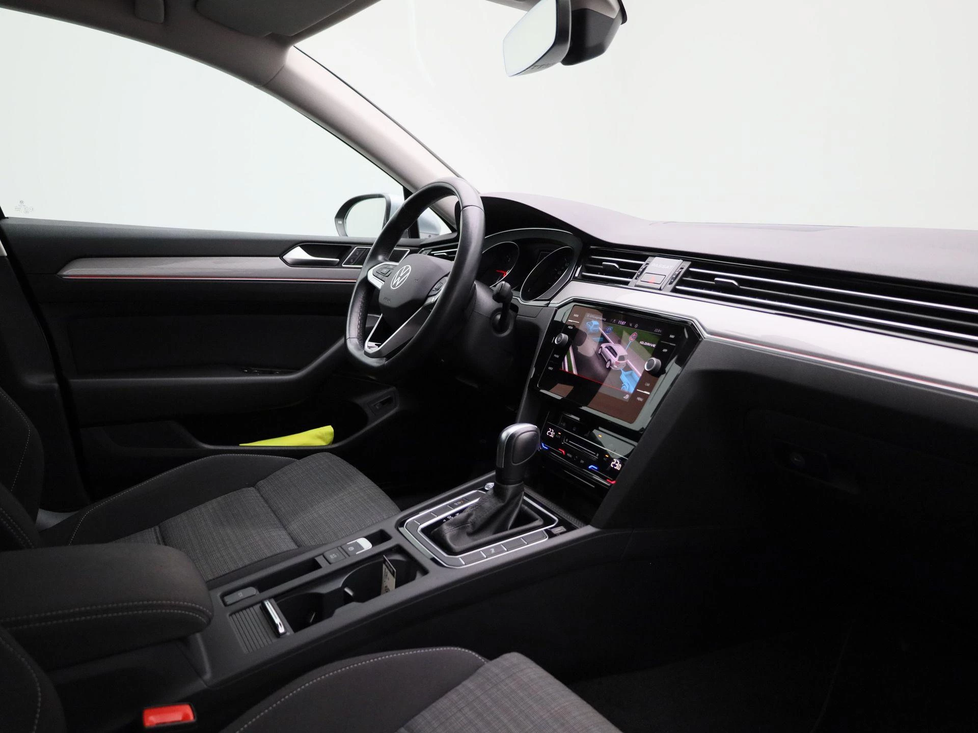 Volkswagen Passat Variant 2.0 TDI 90kW DSG Style Business Elektrische kofferklep | Camera | Adapt cruise