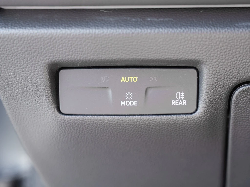 Volkswagen-Passat-image-17