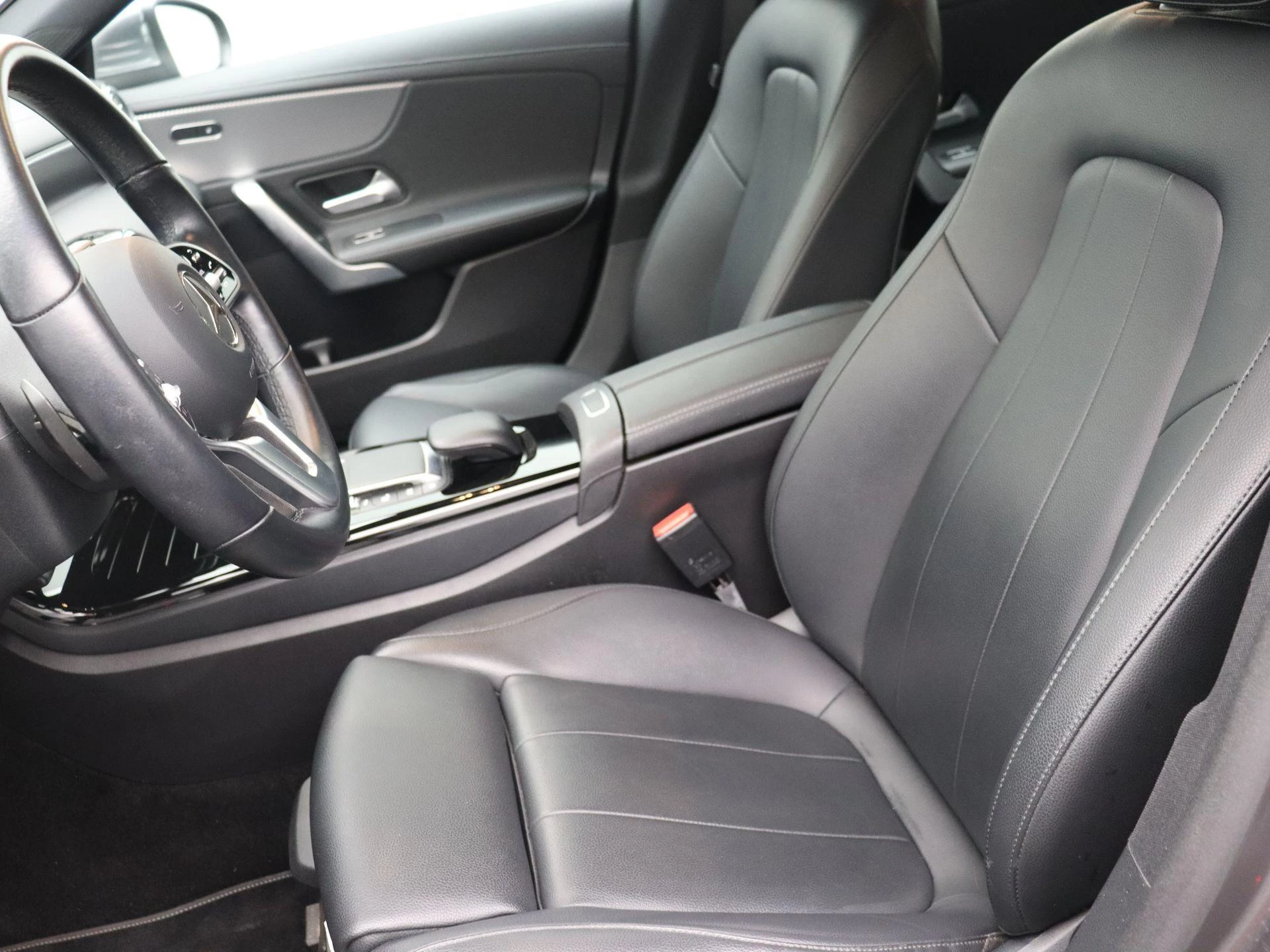 Mercedes-Benz CLA 250 e Shooting Brake + LEDER + LED + CAMERA +