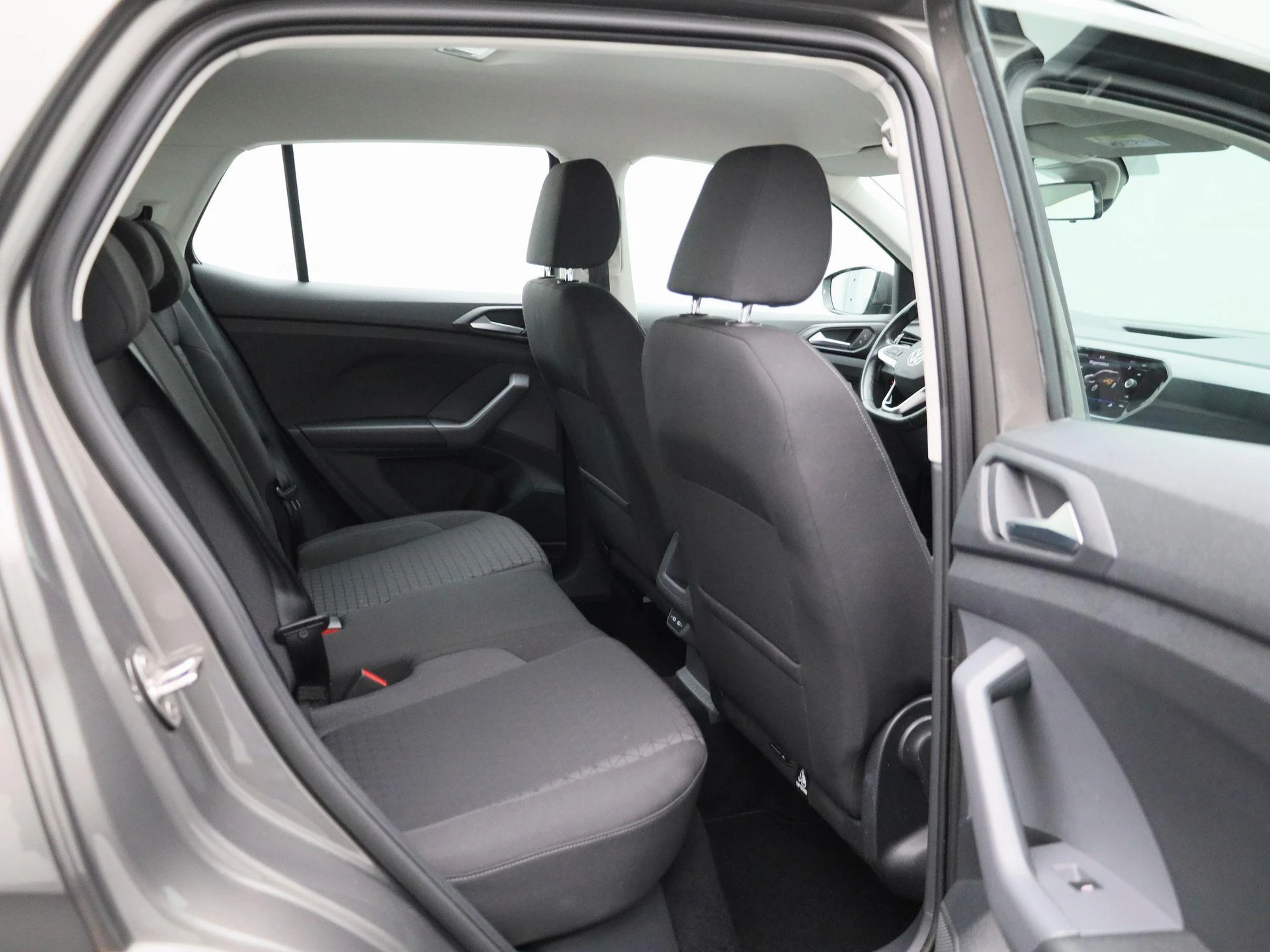 Volkswagen-T-Cross-image-33