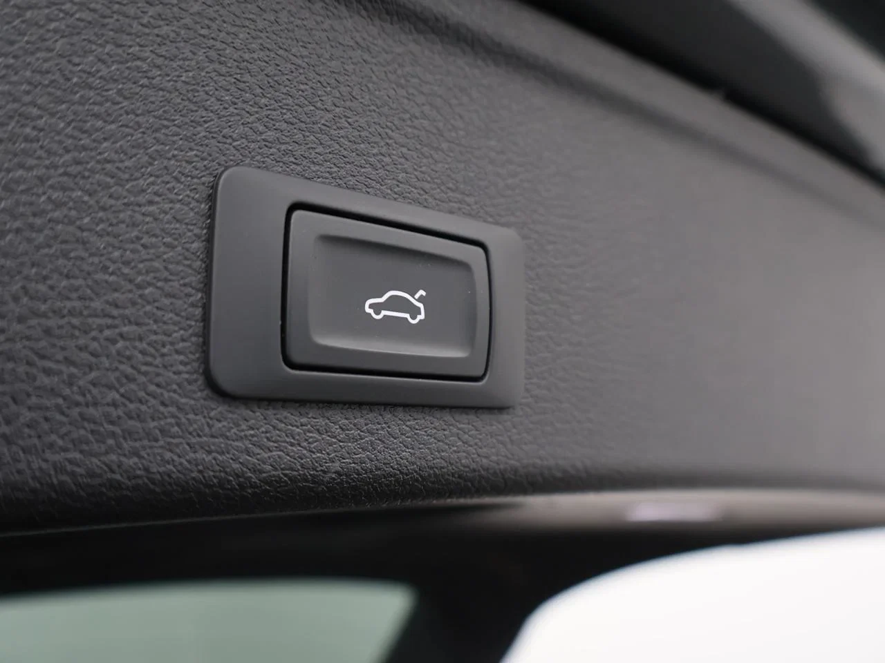 Audi-A4-image-8