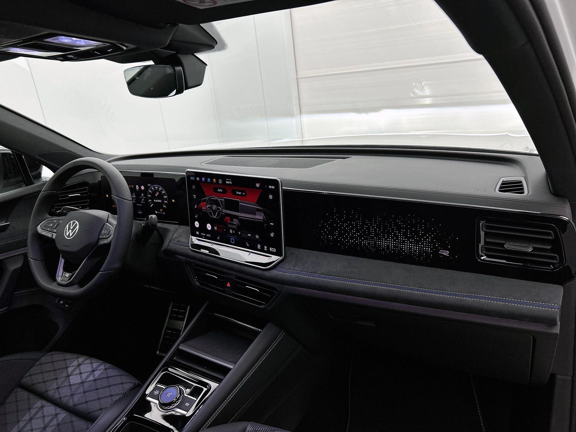 Volkswagen-Tiguan-image-19