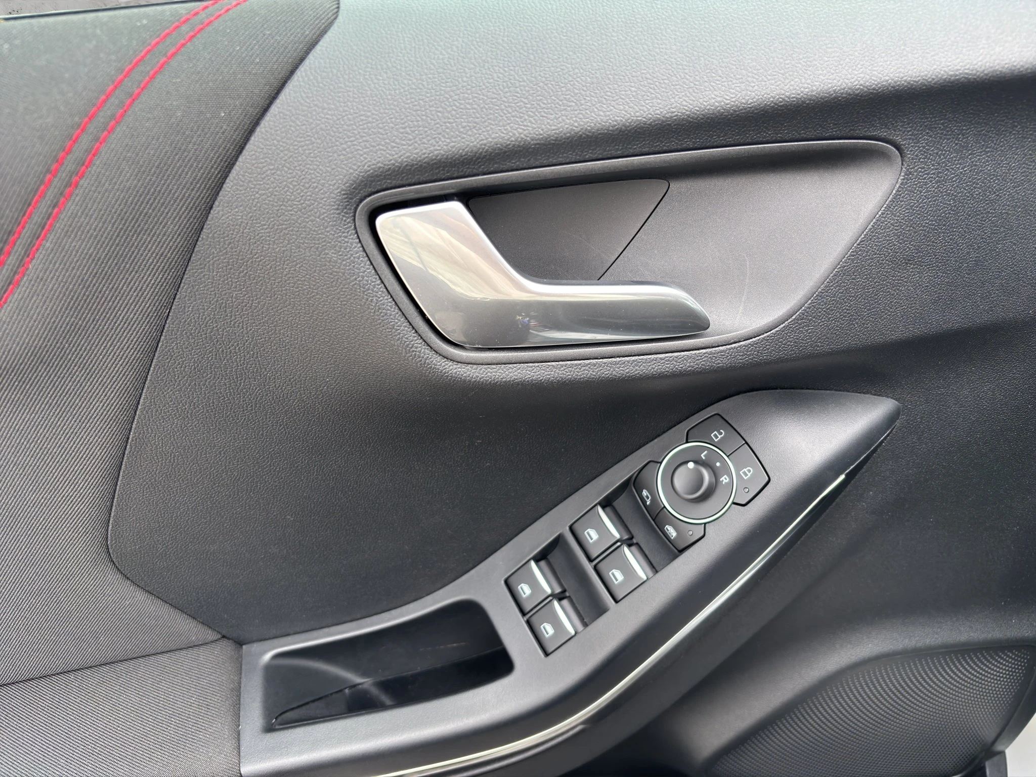 Ford Puma 1.0 EcoBoost Mild Hybrid ST-Line Design