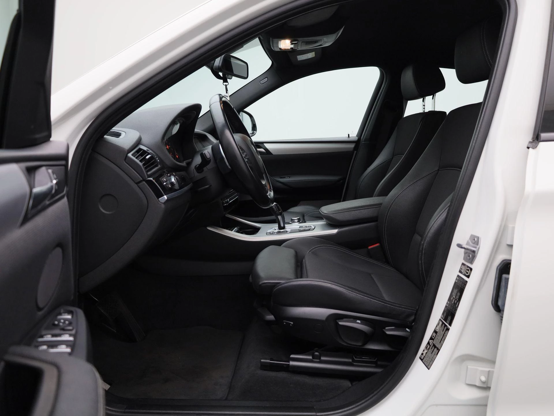 BMW-X4-image-10