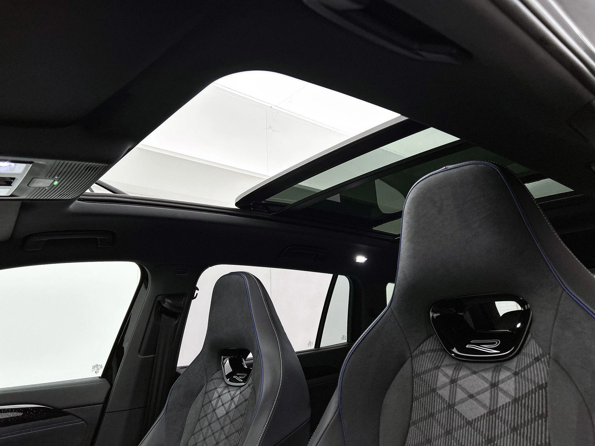 Volkswagen Tayron 1.5 eHybrid R-Line Edition