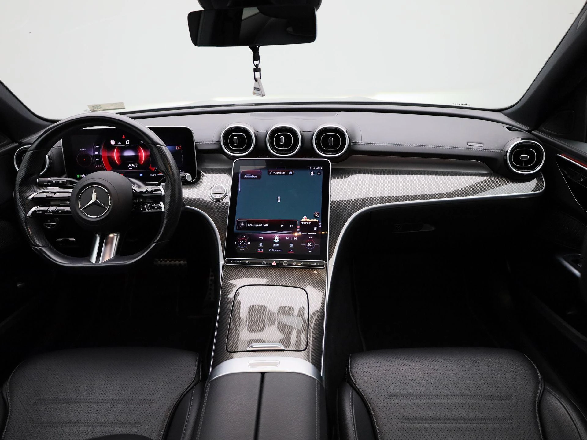 Mercedes-Benz-Classe C-image-45