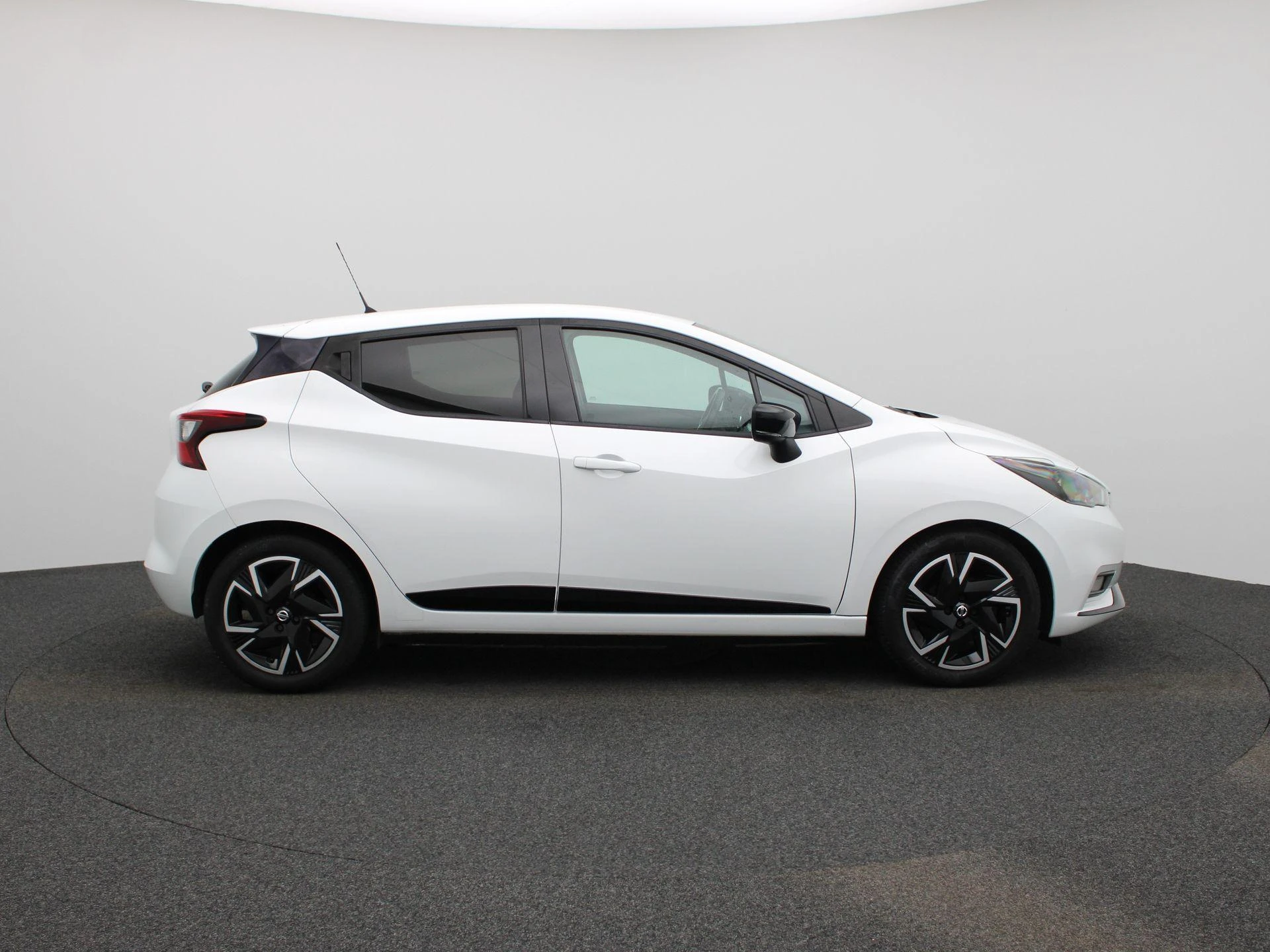 Nissan-Micra-image-5