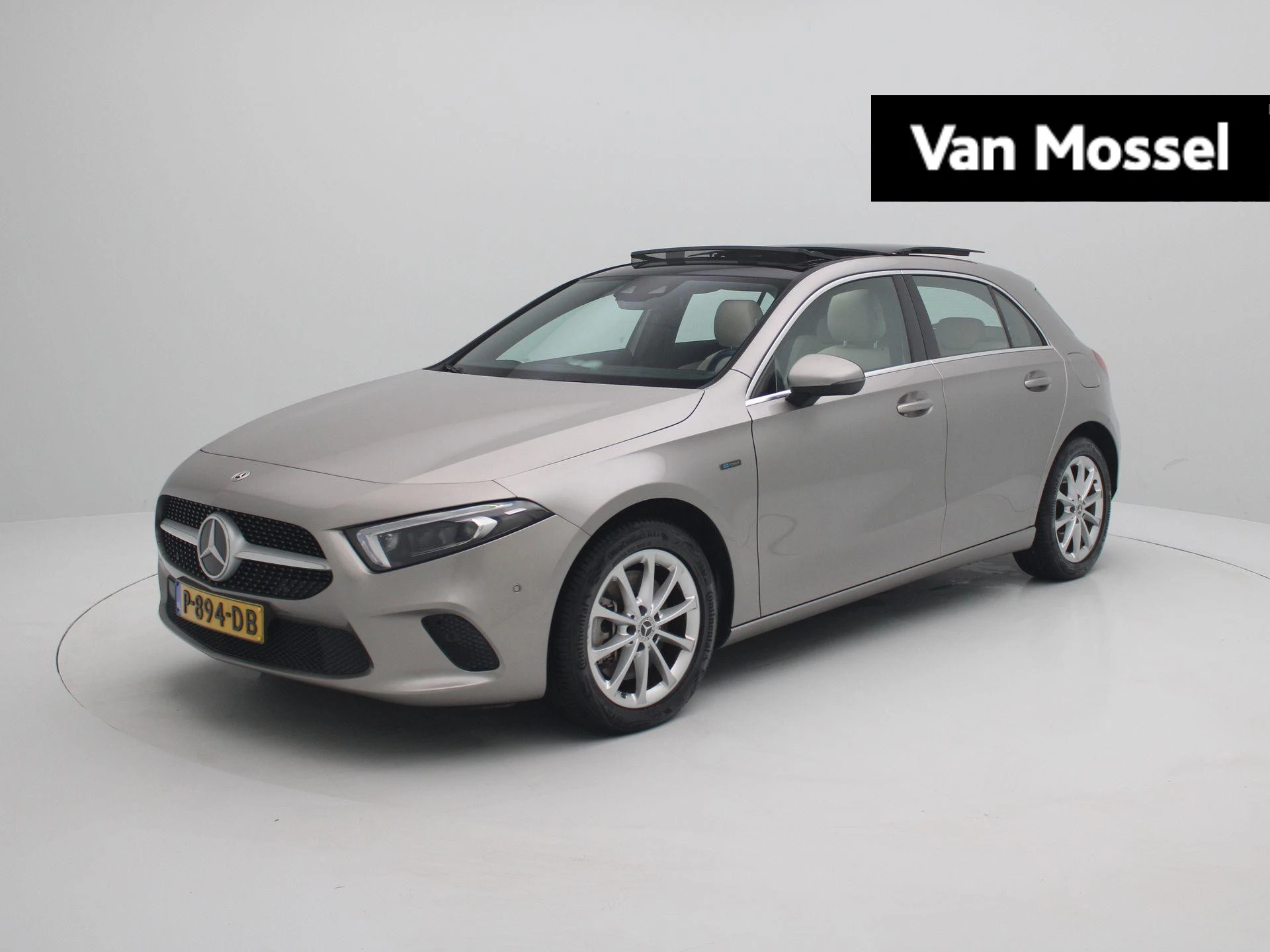 Mercedes-Benz-A-Klasse-image-0
