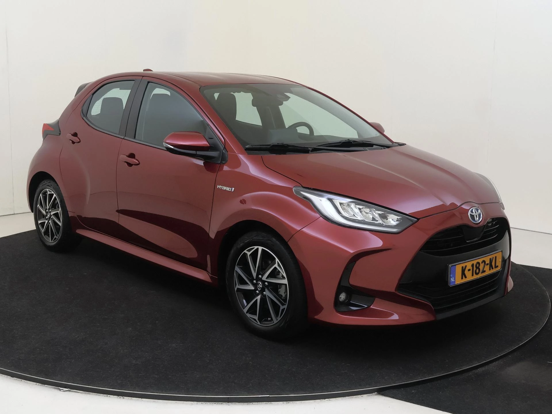 Toyota-Yaris-image-1