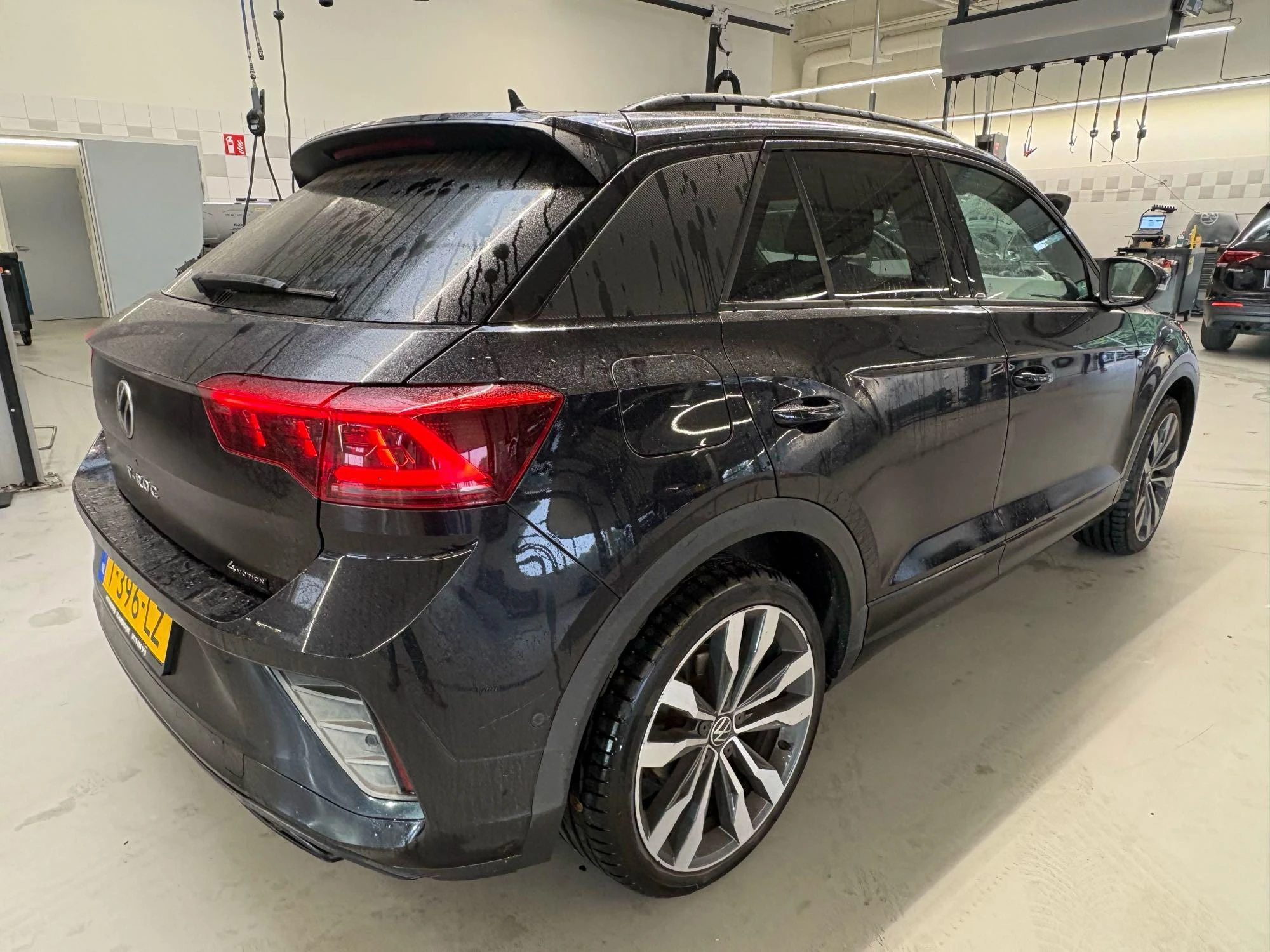 Volkswagen-T-Roc-image-5