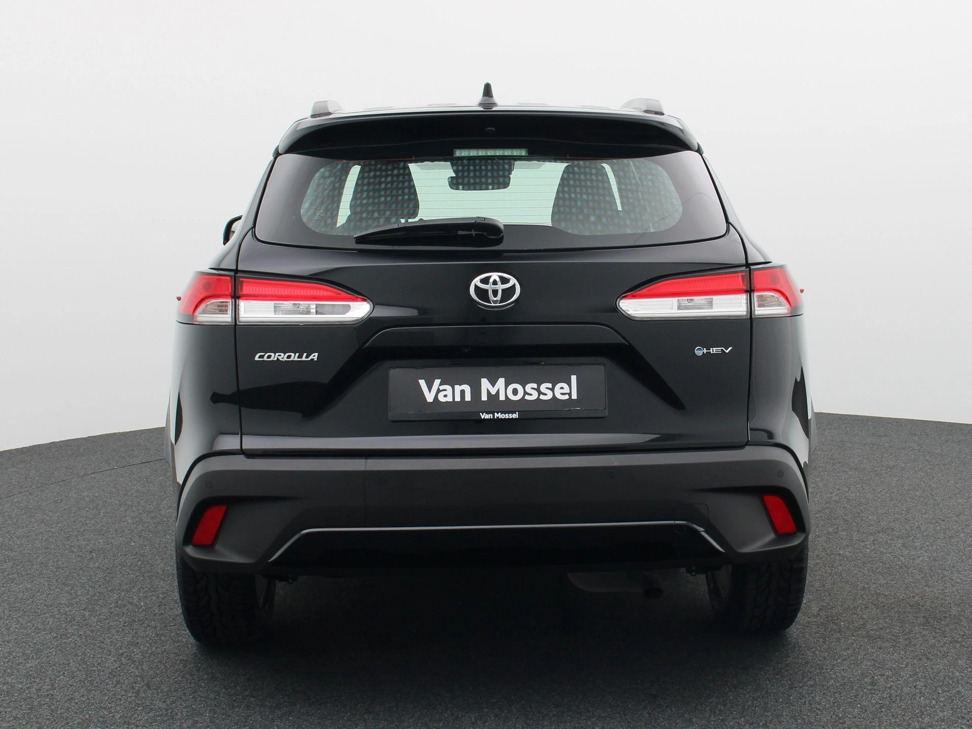 Toyota-Corolla Cross-image-4