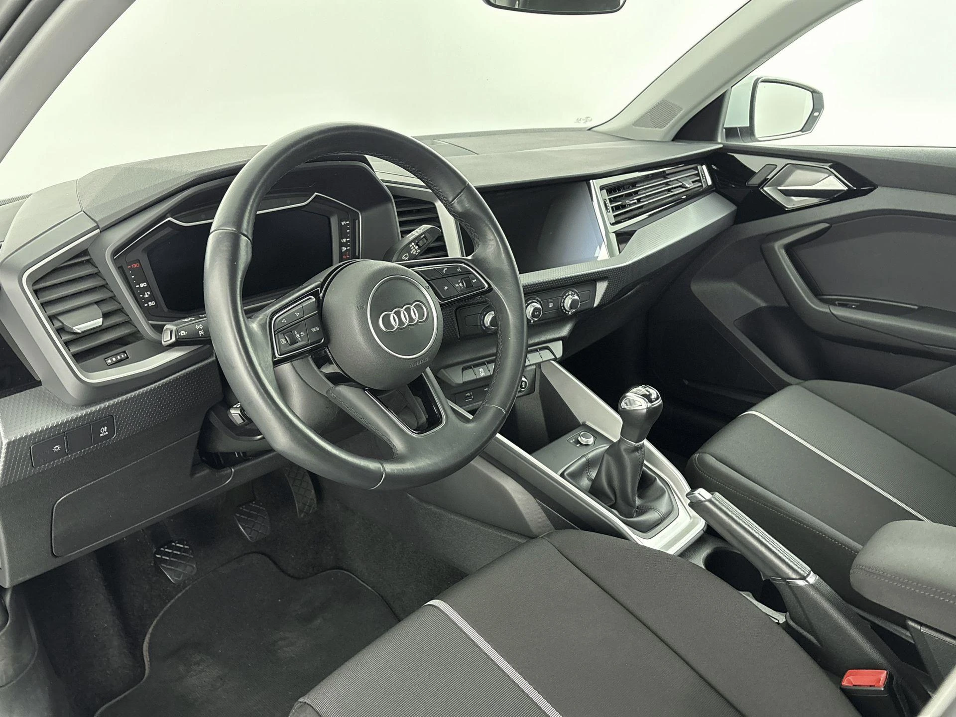 Audi-A1 Sportback-image-8