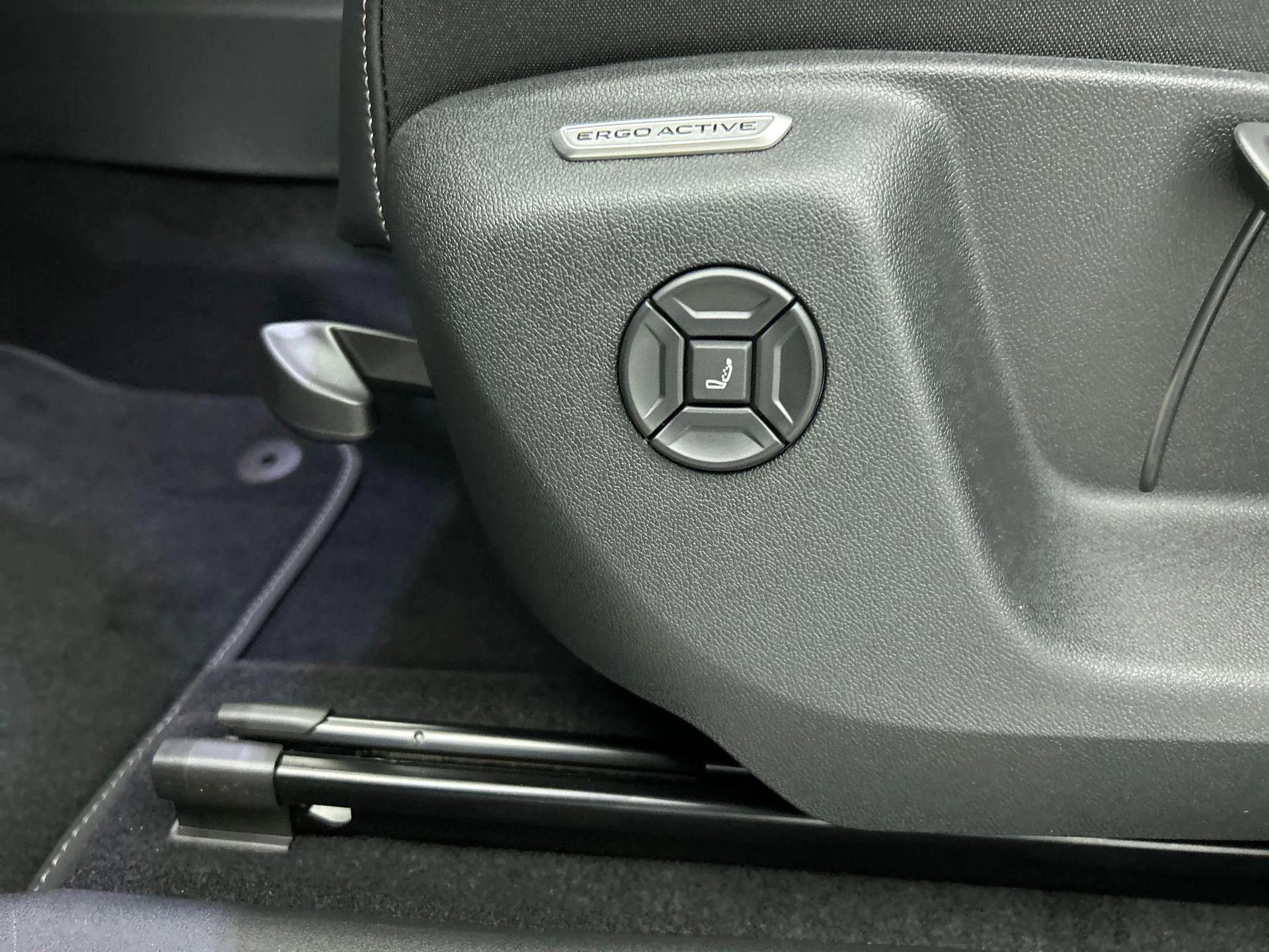 Volkswagen Tayron 1.5 eHybrid R-Line Edition