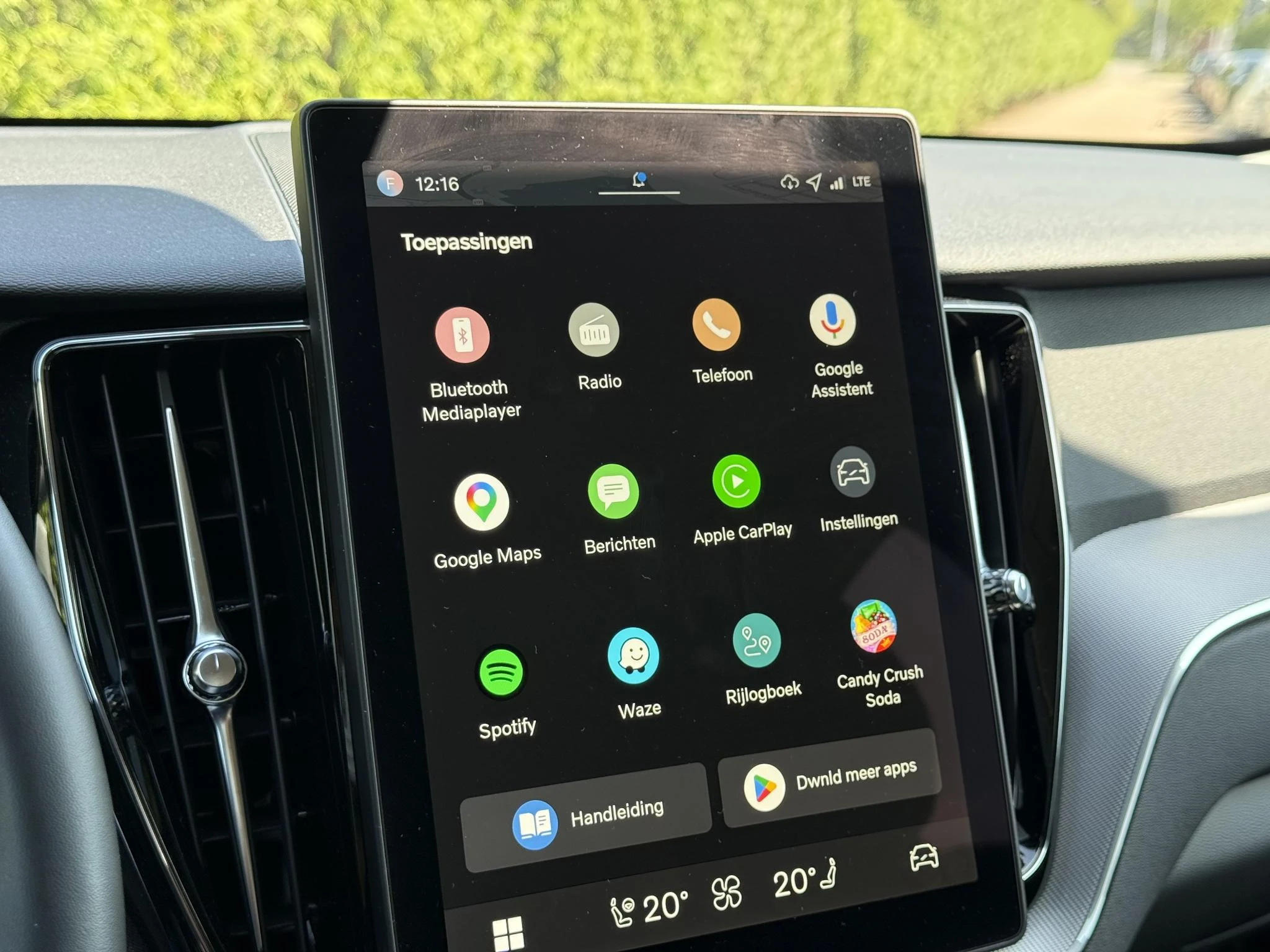 Volvo XC60 T6 Plug-in hybrid AWD Essential Trekhaak