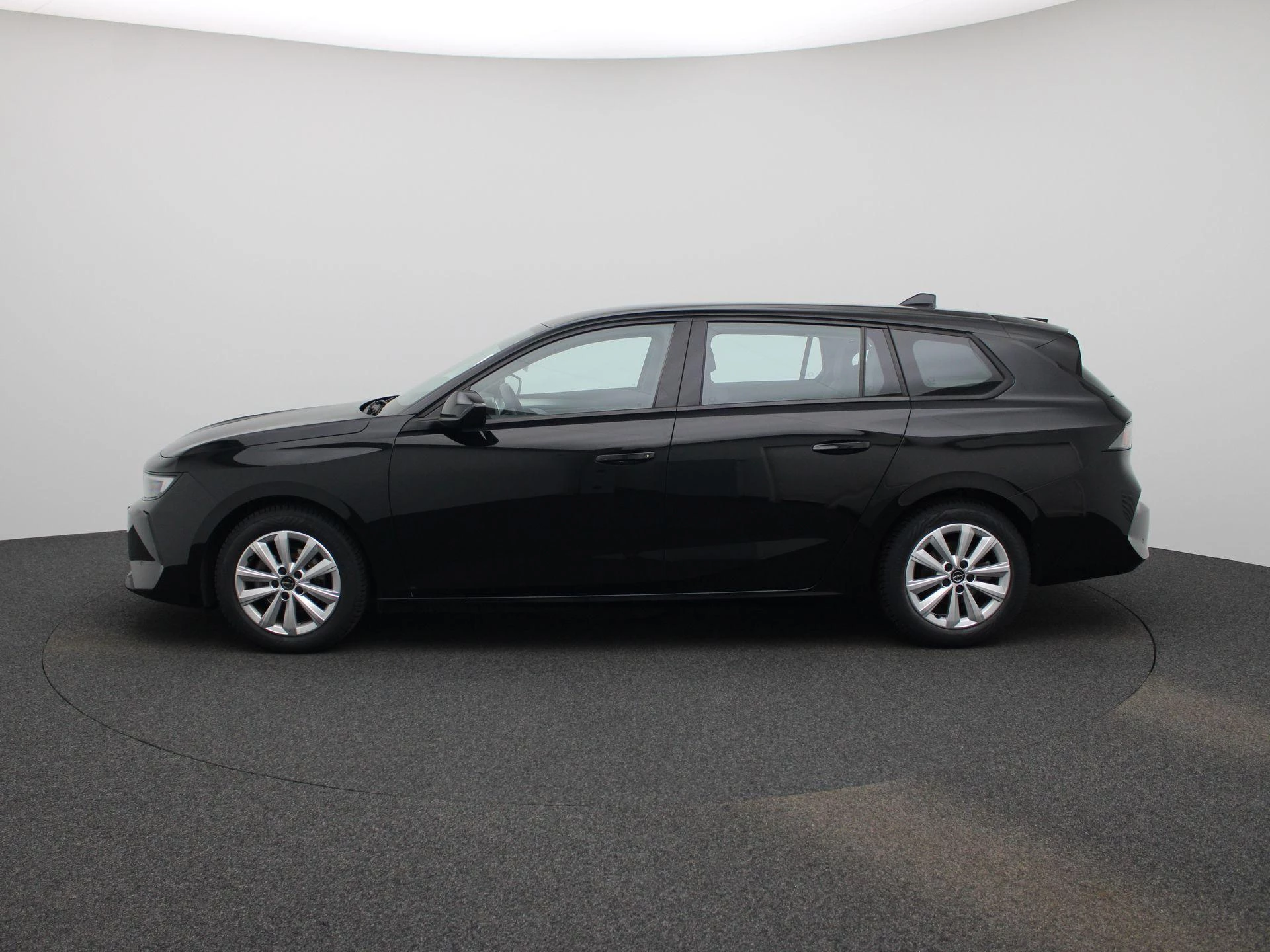 Opel-Astra-image-3