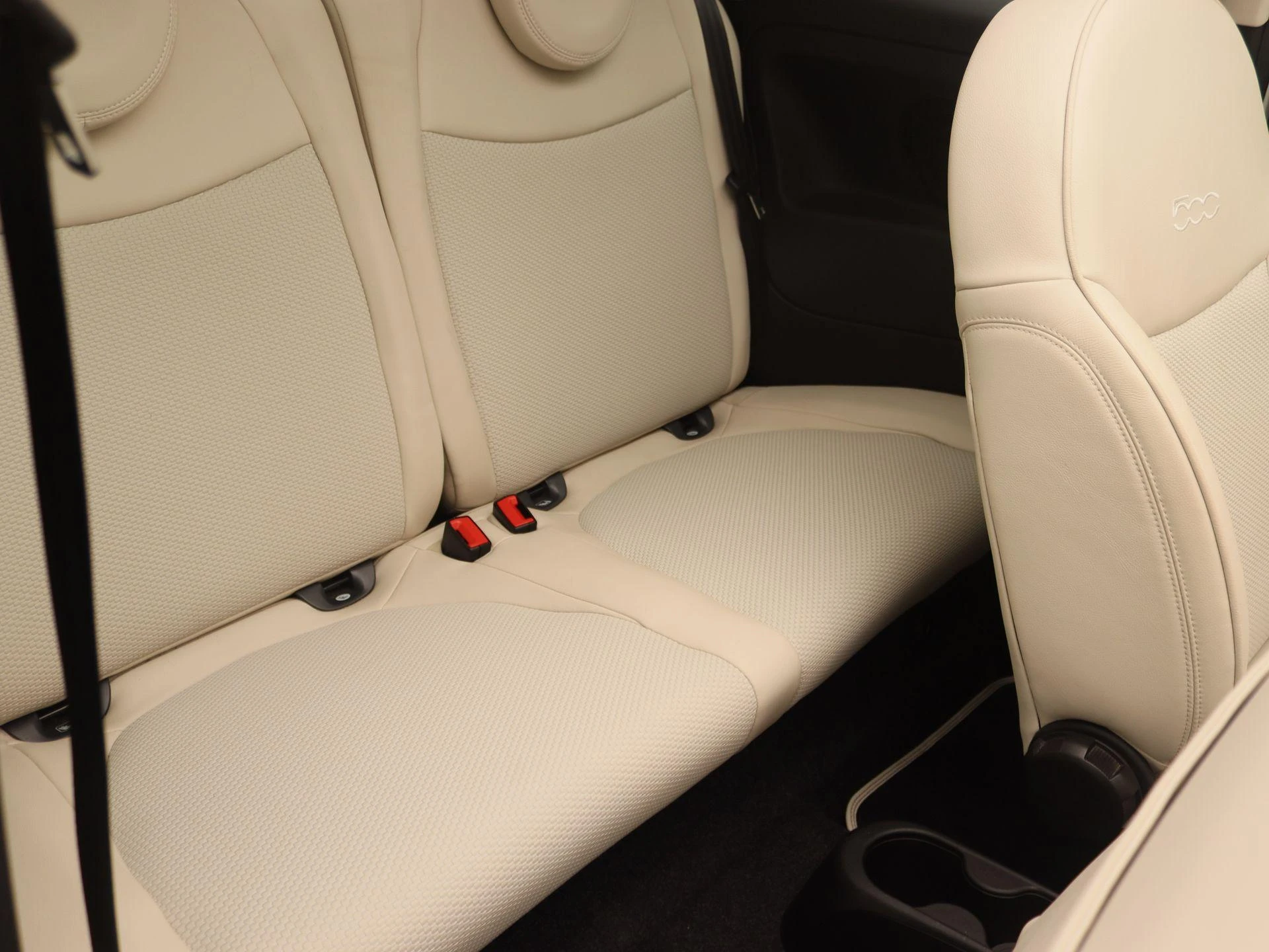 Fiat-500C-image-23
