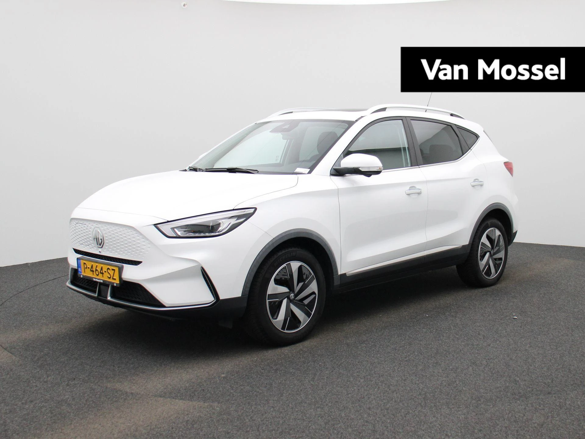 MG-ZS EV-image-0