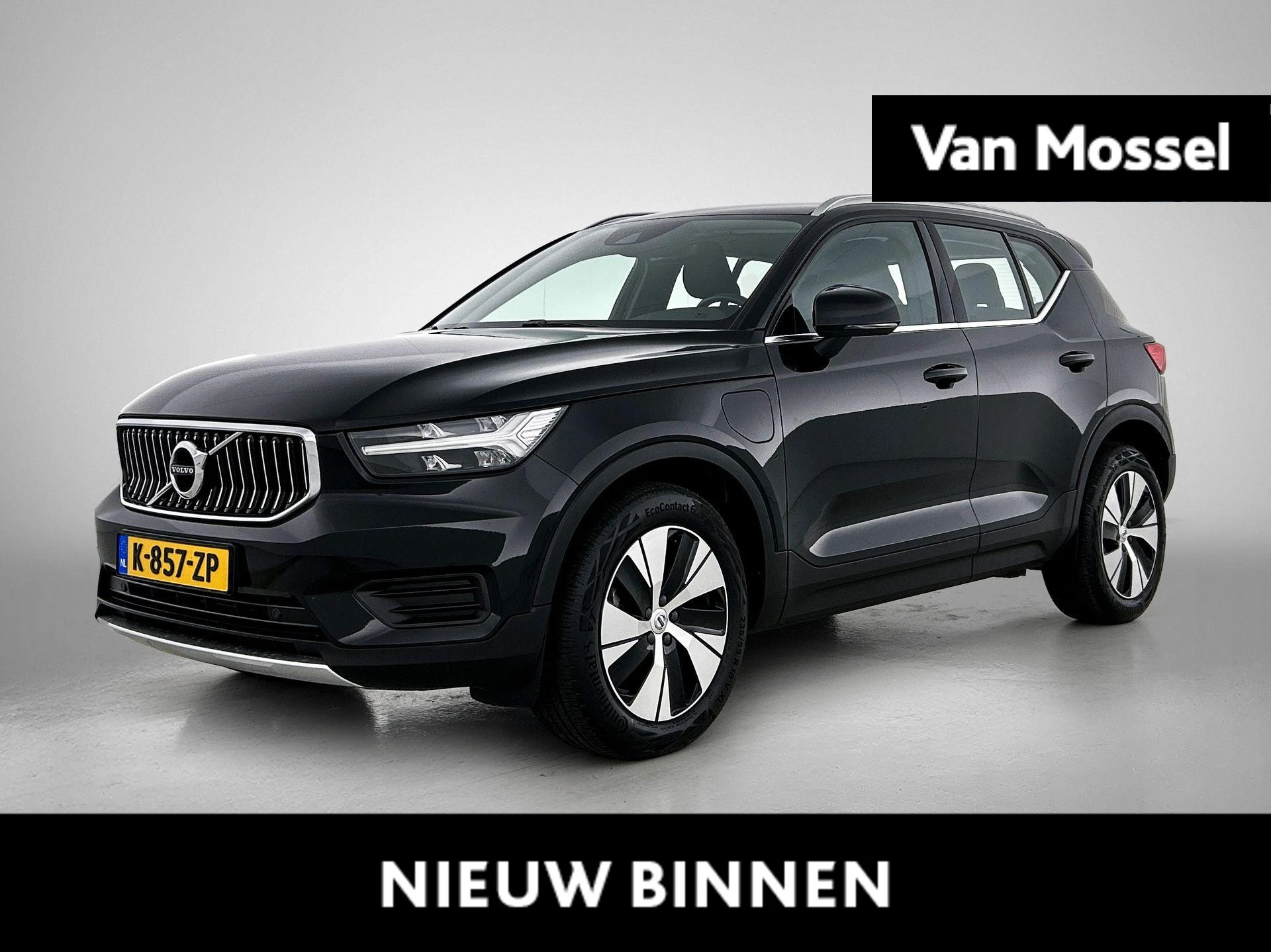 Volvo-XC40-image-0