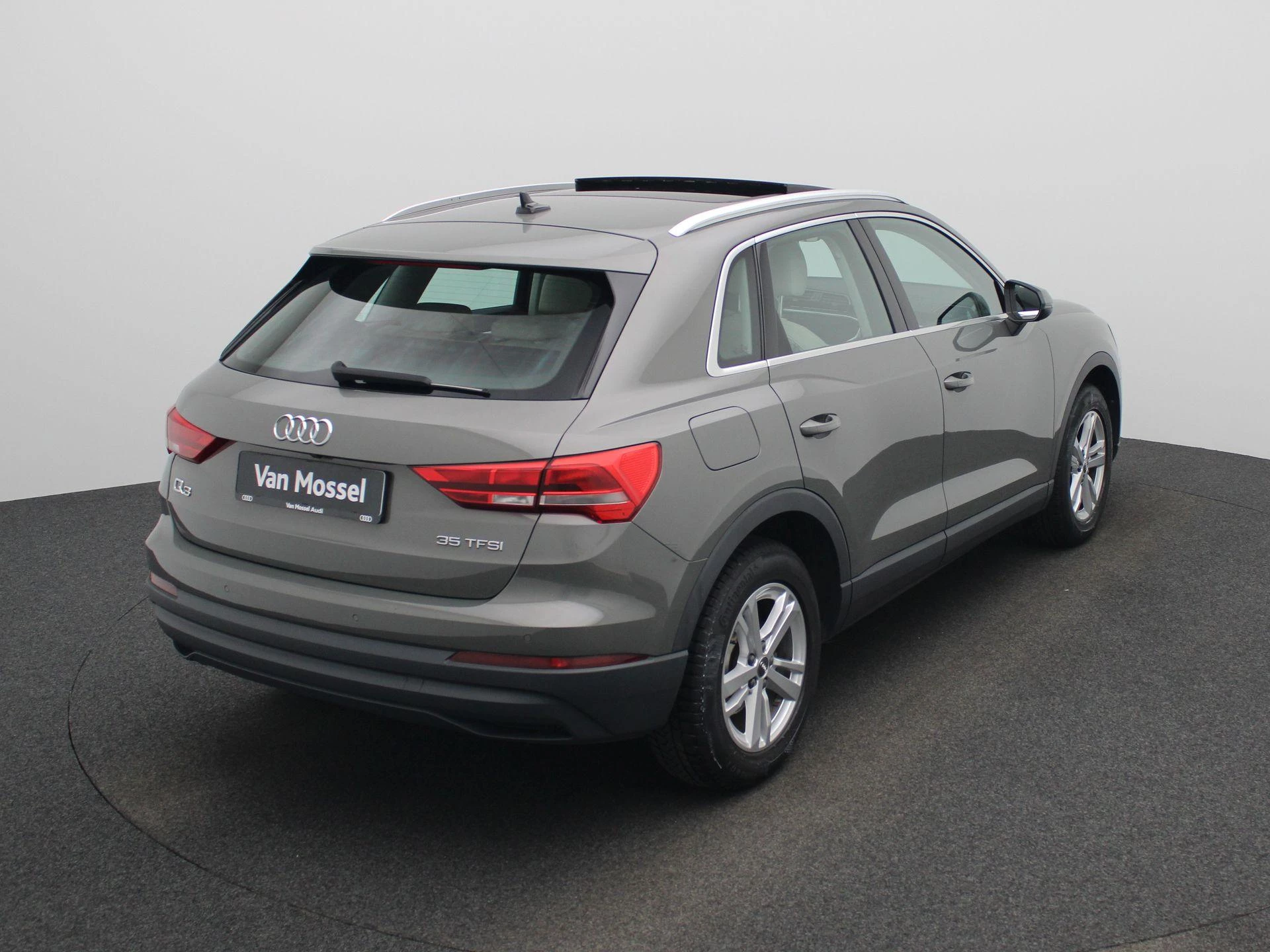 Audi Q3 35 TFSI S tronic Bus. Ed. Attraction