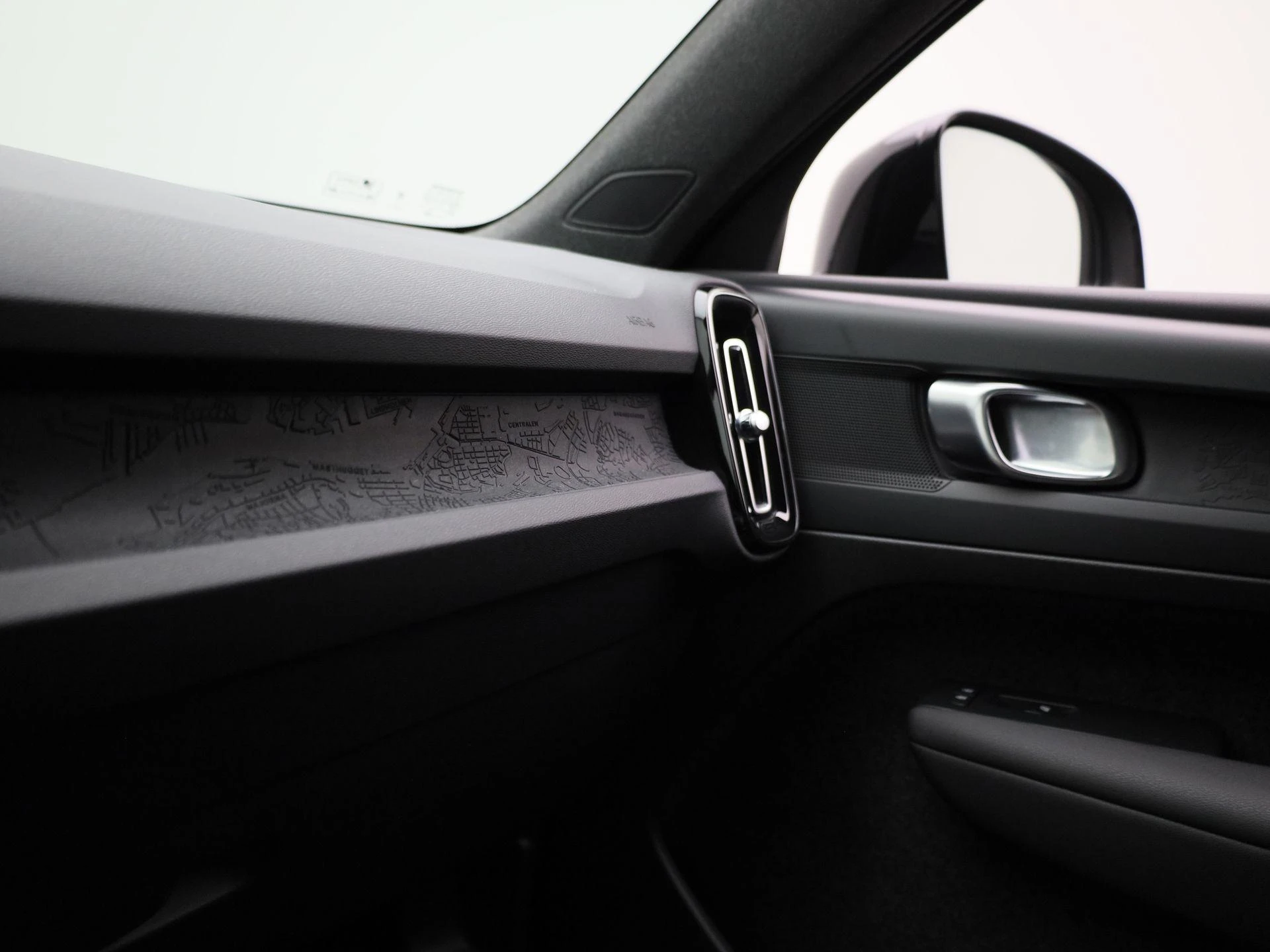 Volvo-XC40-image-24