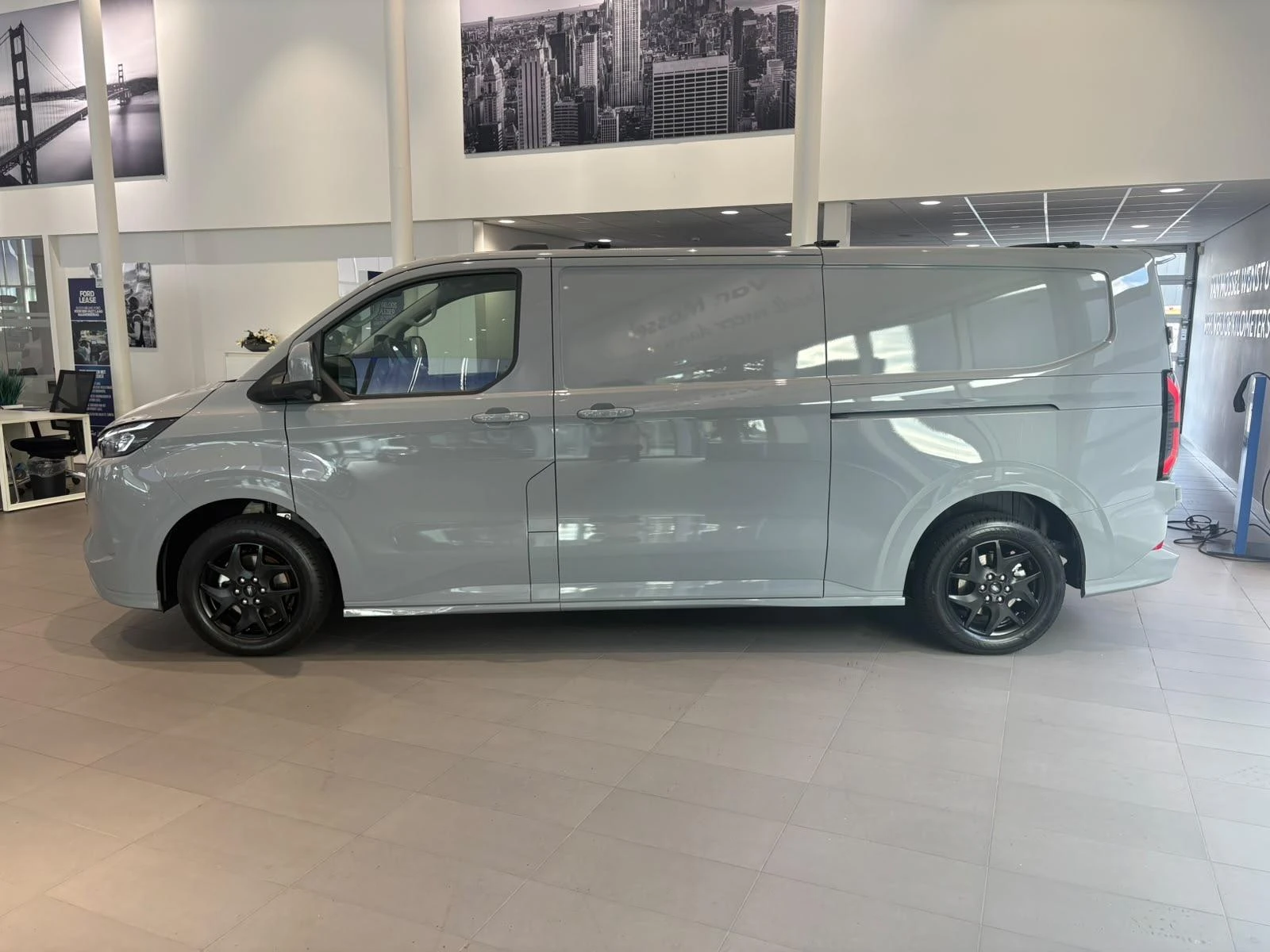 Ford-Transit Custom-image-7