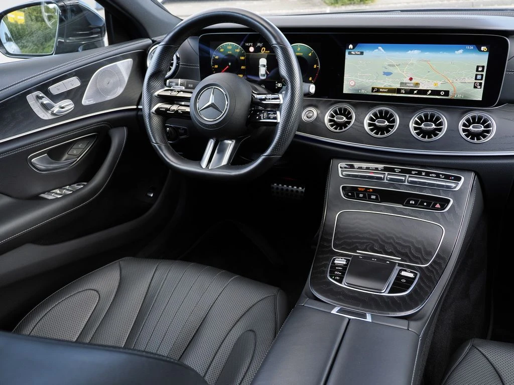 Mercedes-Benz-CLS 400 d-image-9