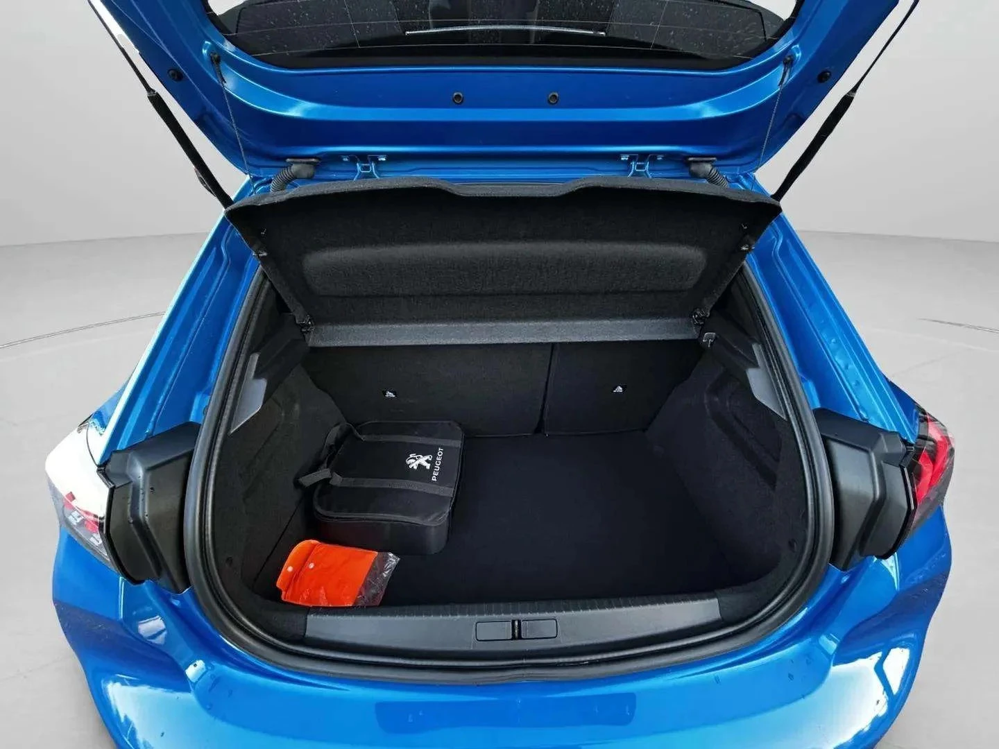 Peugeot-e-208-image-20