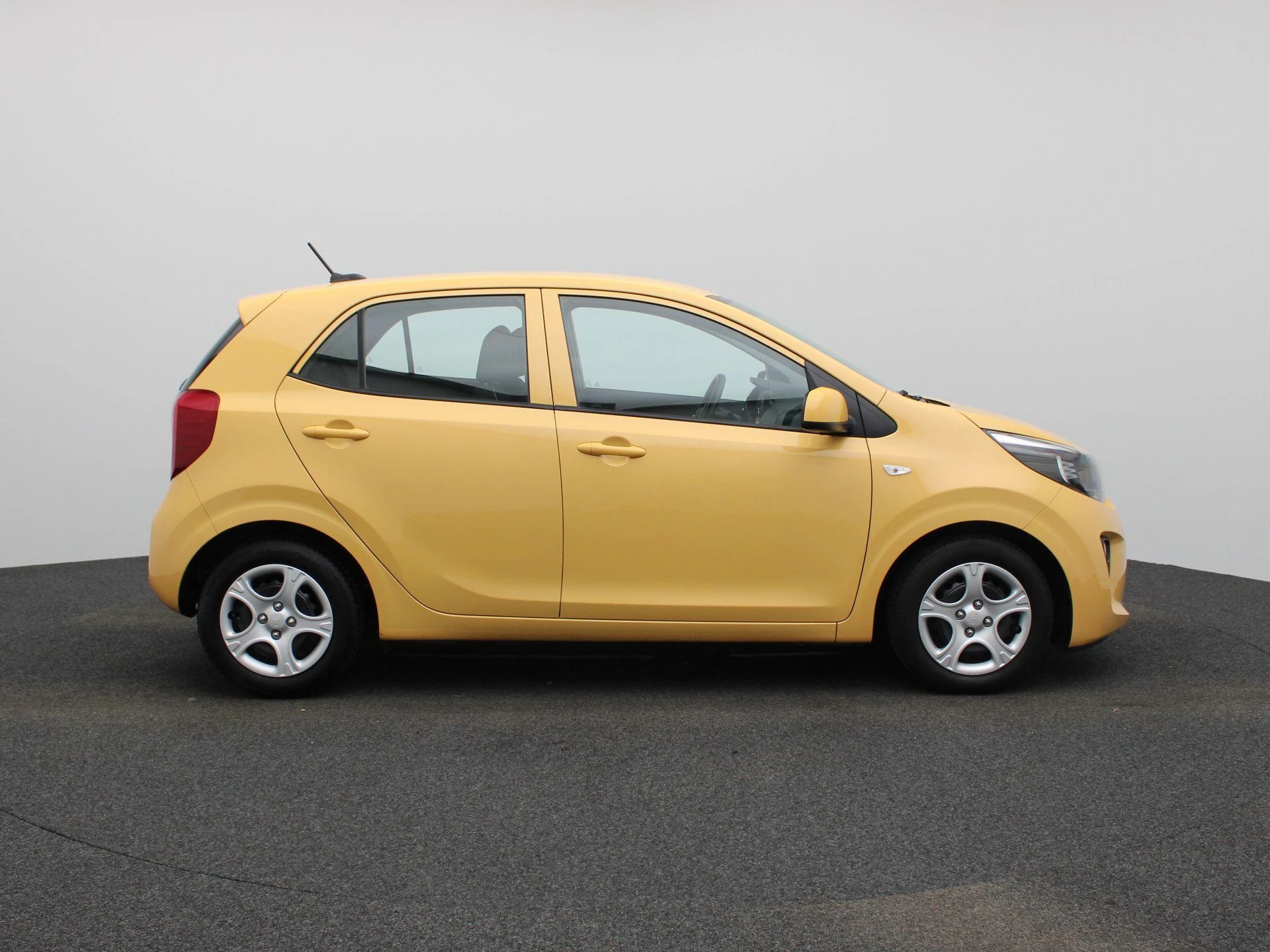 Kia-Picanto-image-5