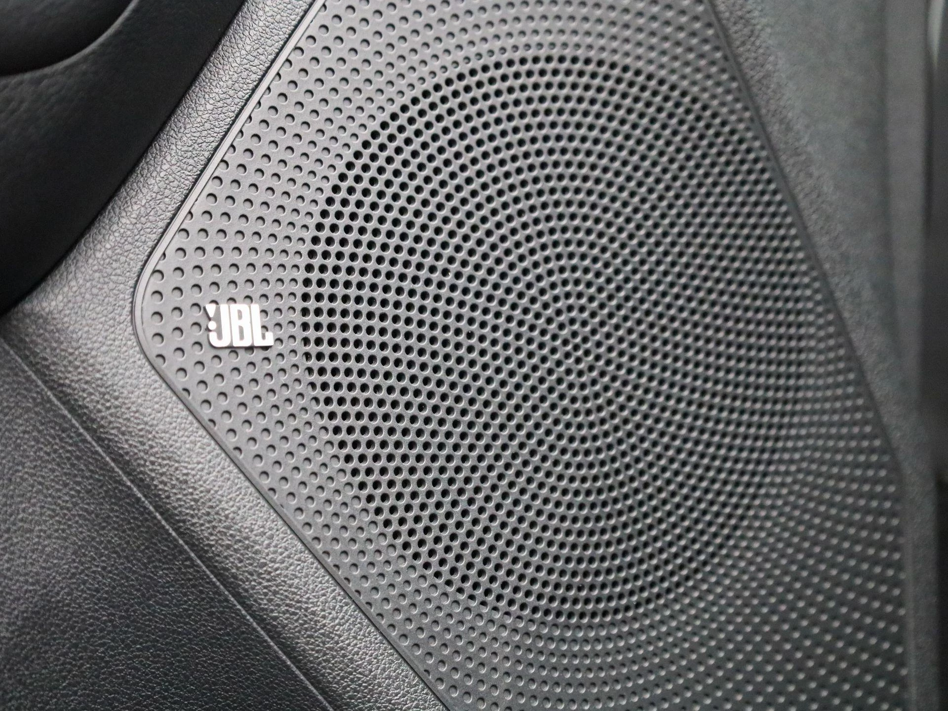 Kia-e-Niro-image-37