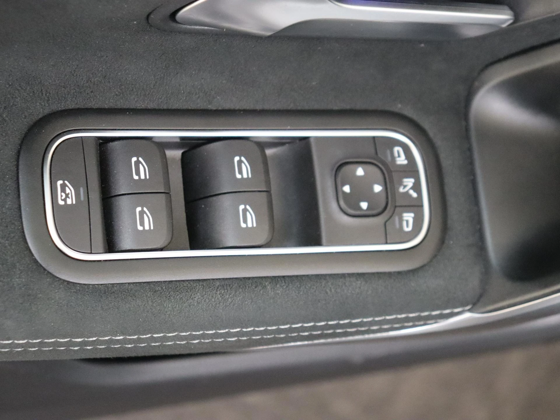 Mercedes-Benz-A-Klasse-image-26