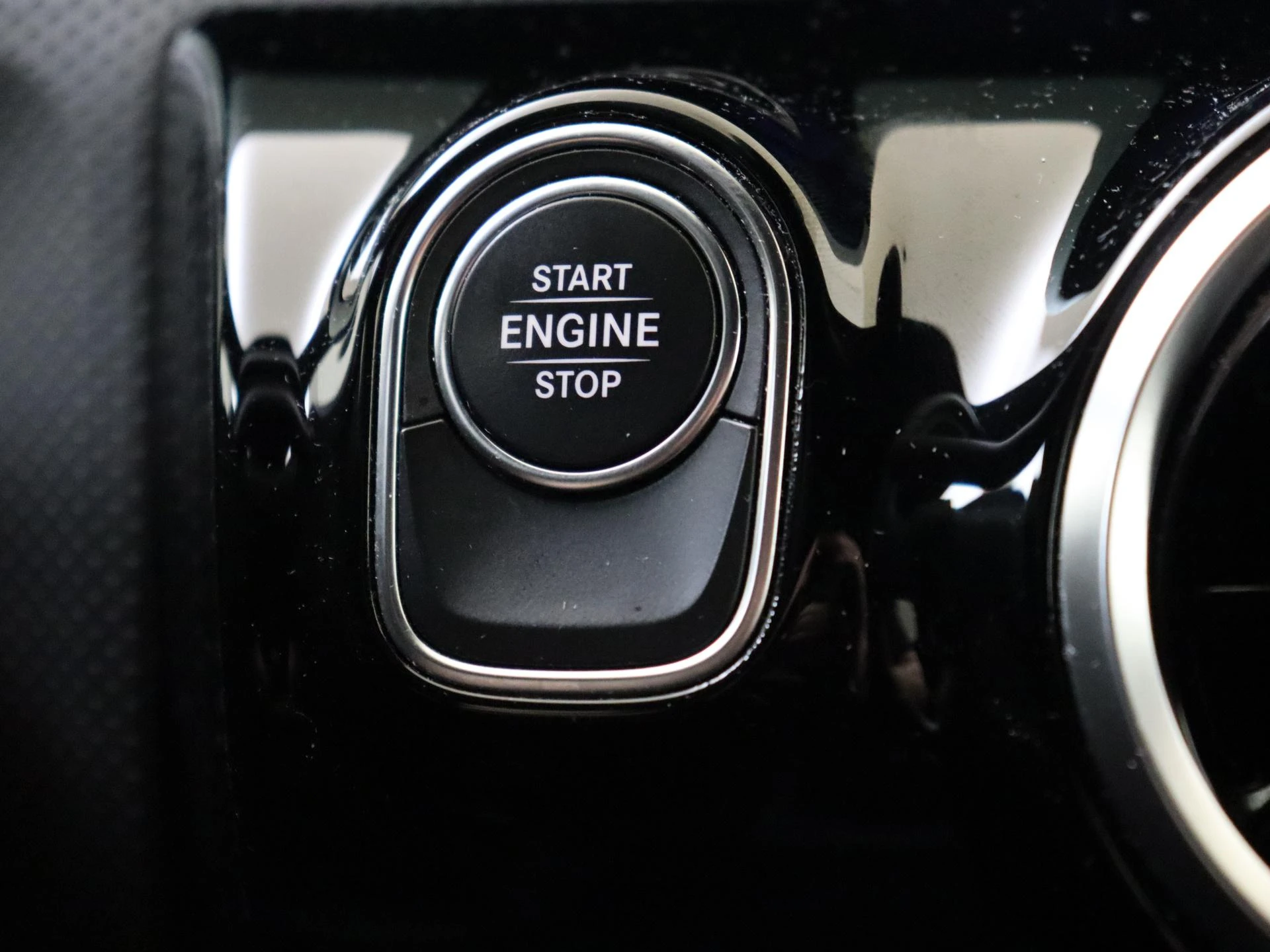 Mercedes-Benz-A-Klasse-image-21