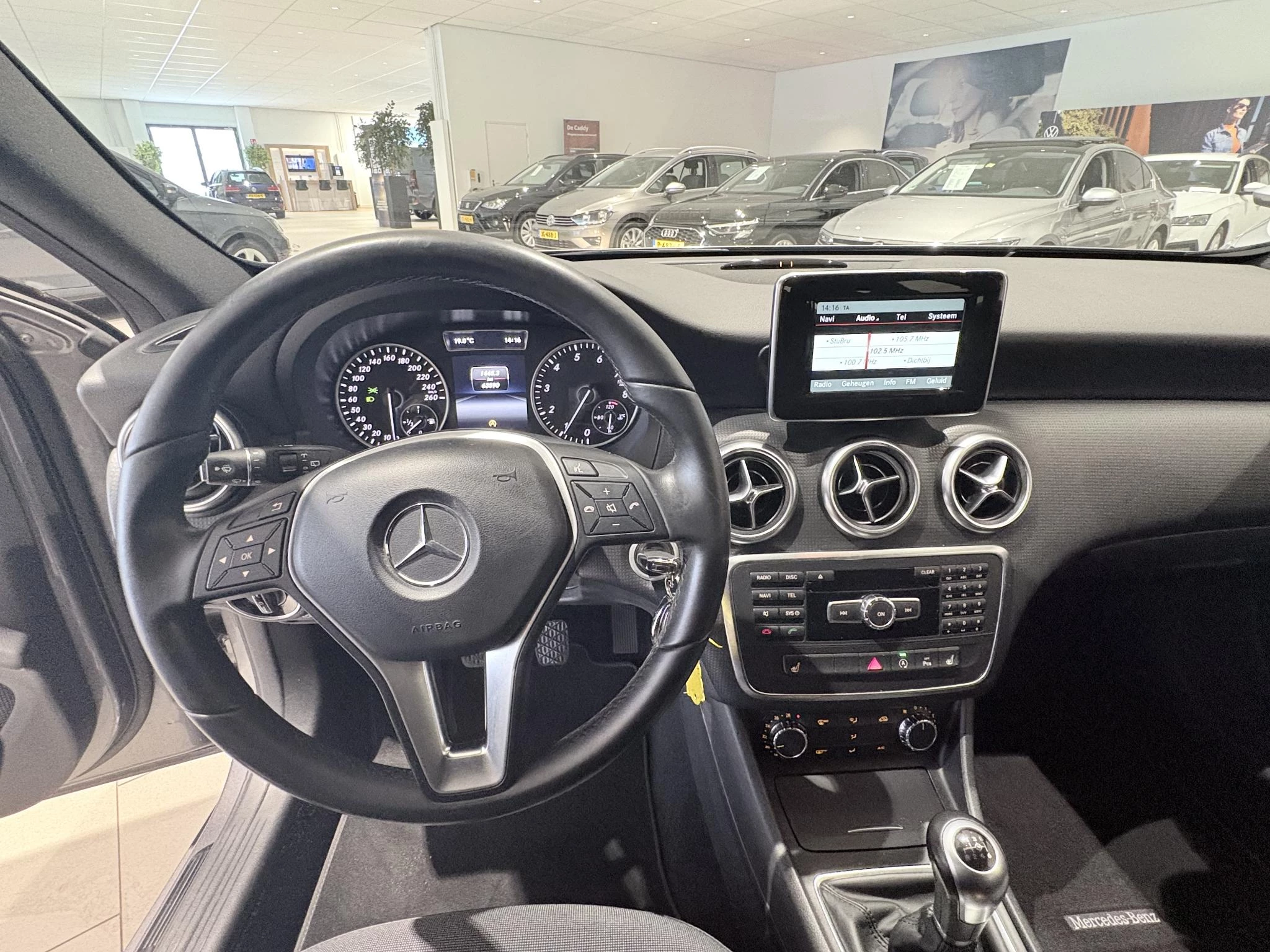 Mercedes-Benz-A-Klasse-image-22