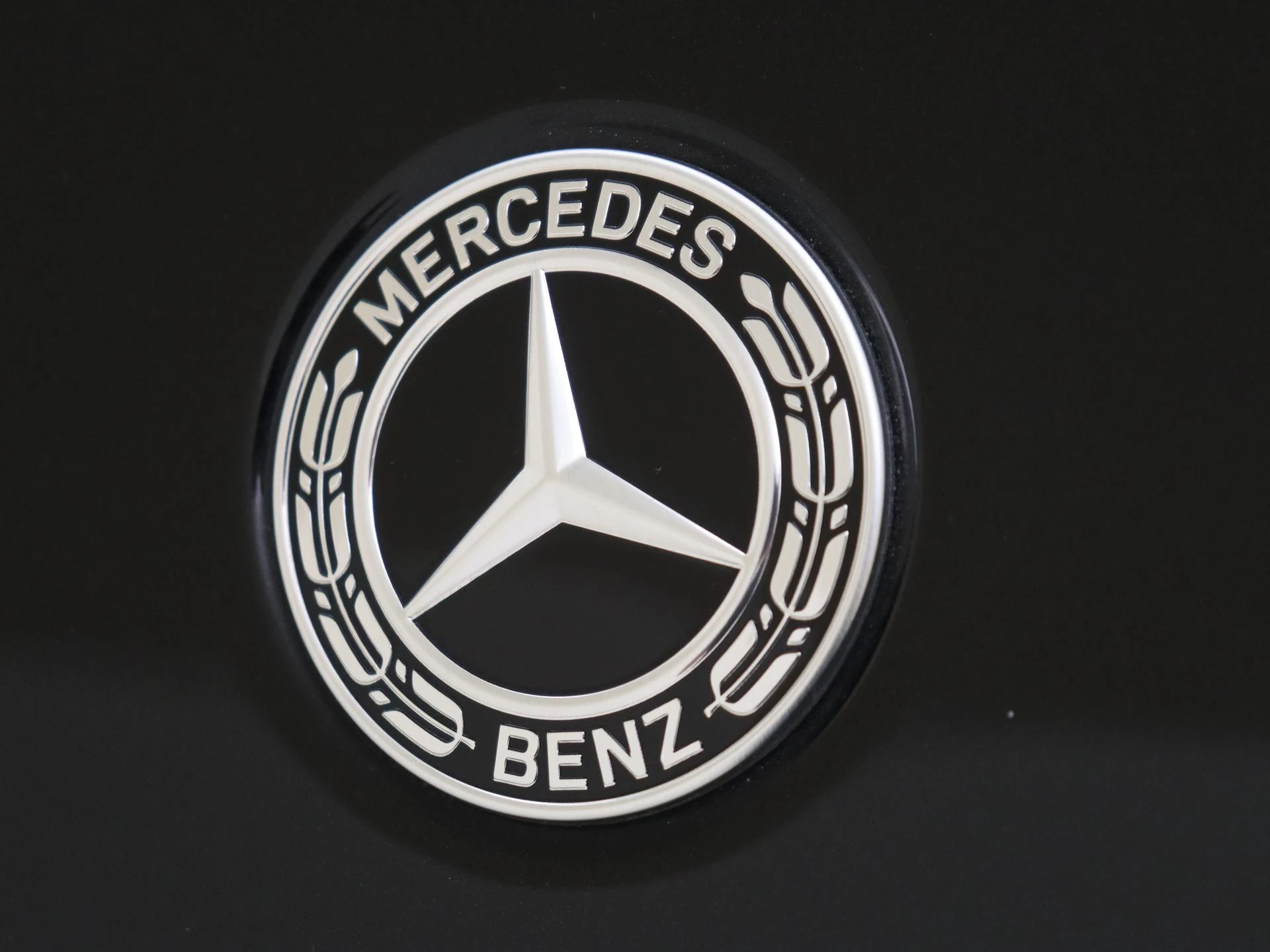 Mercedes-Benz-GLA-image-29