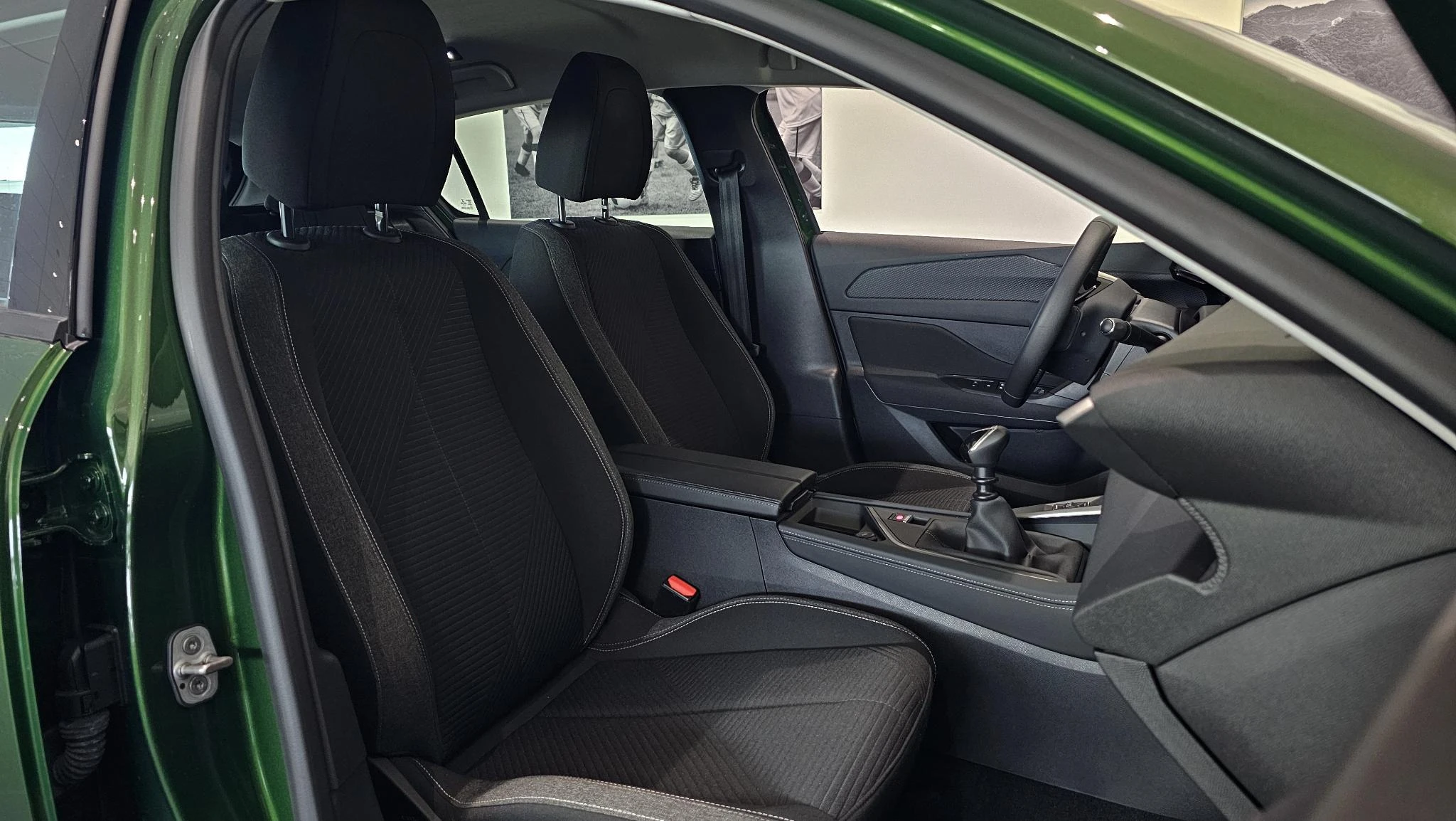 Peugeot-308-image-23