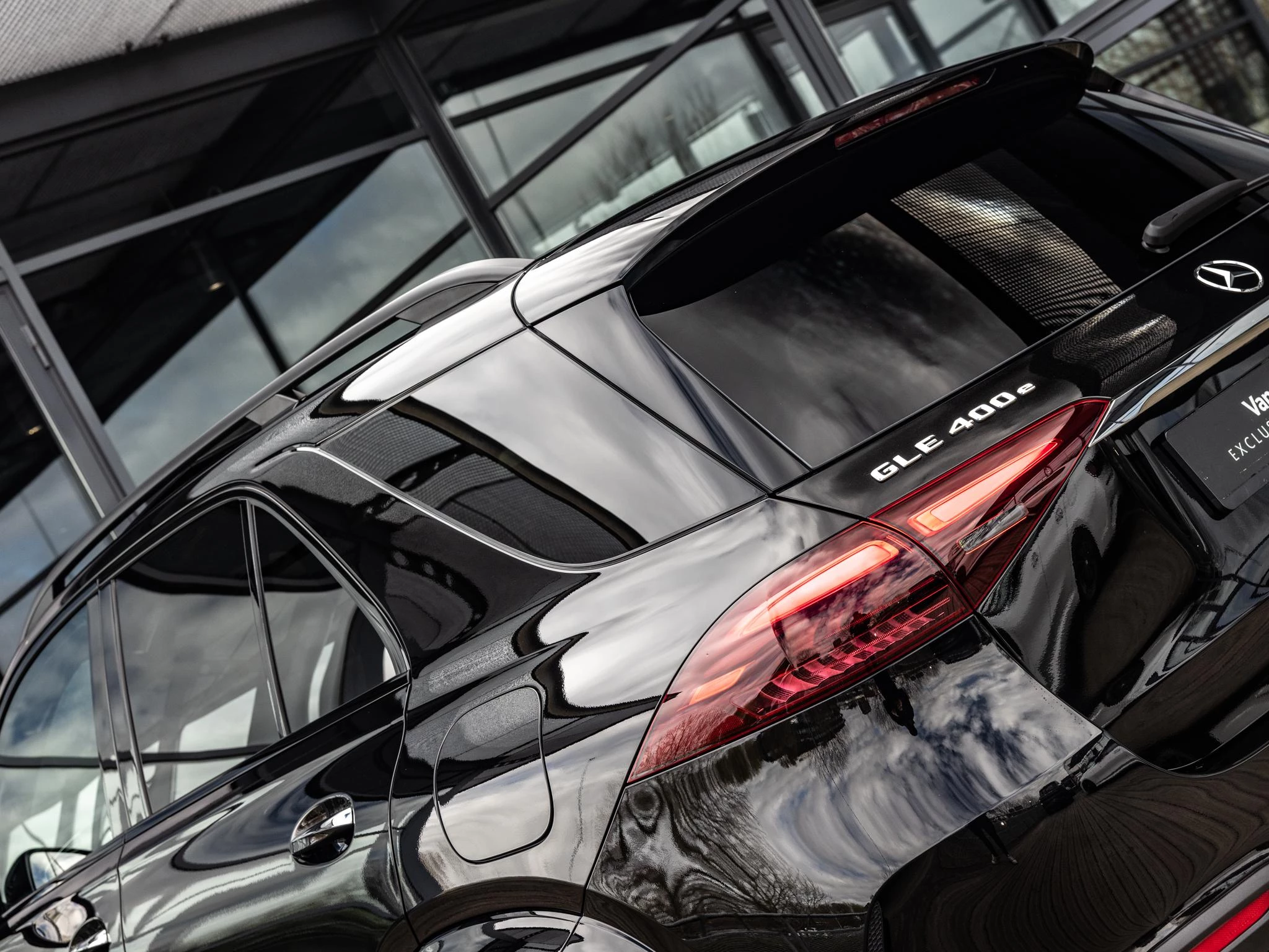 Mercedes-Benz GLE 400 e 4MATIC AMG Line Premium Plus