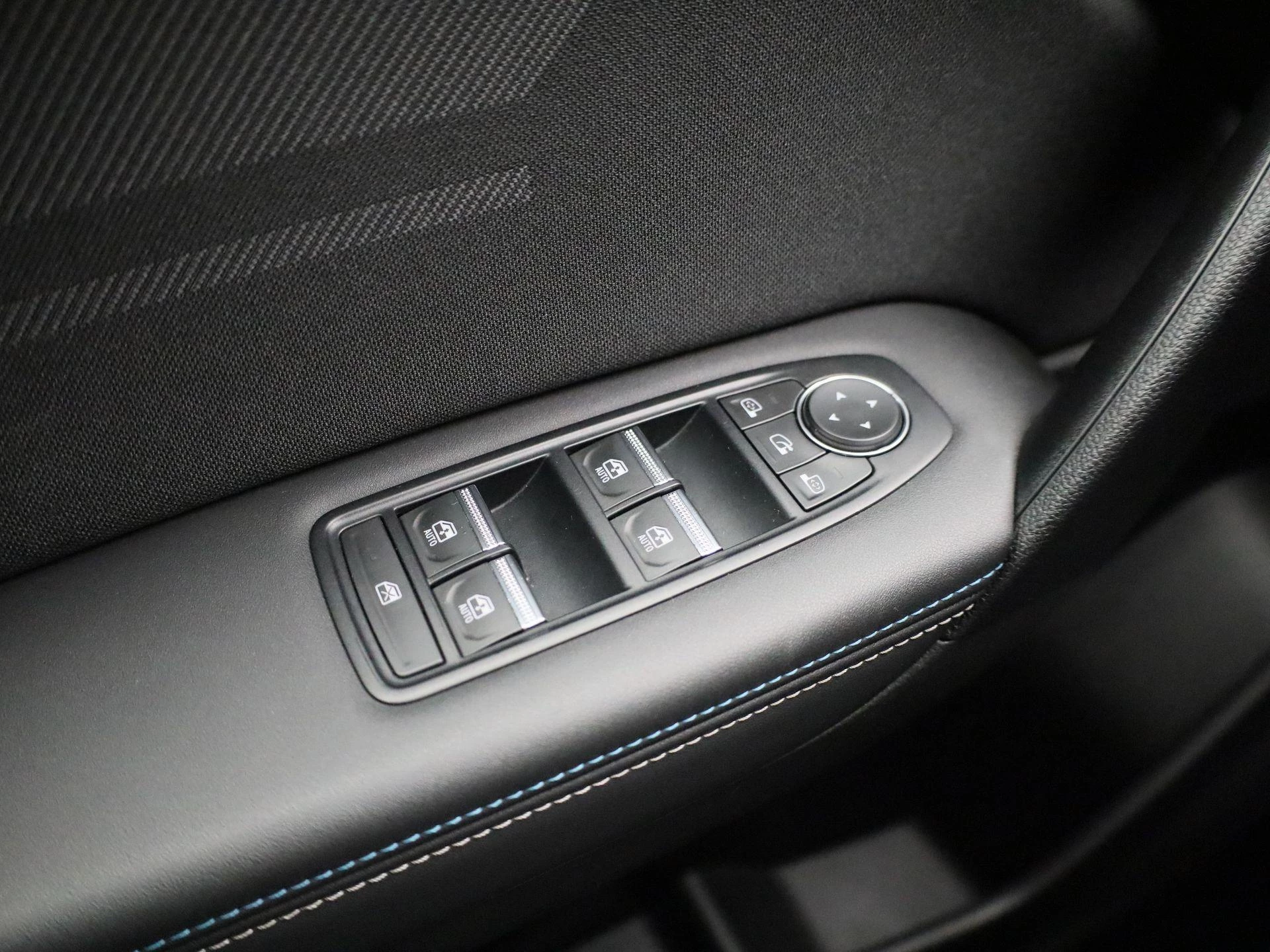 Renault-Captur-image-23